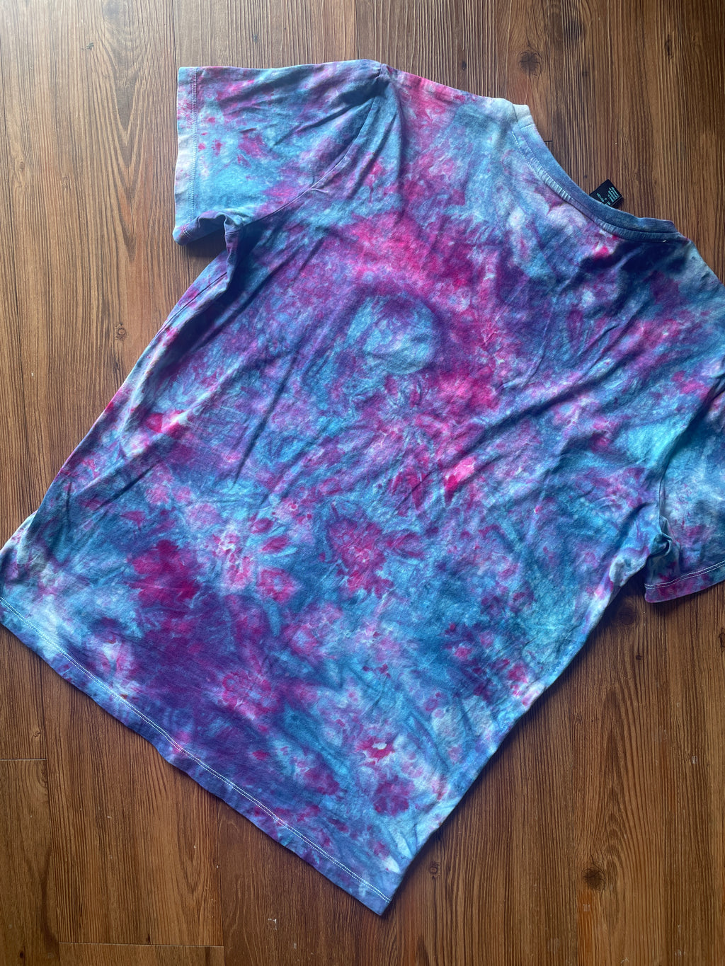 Large Women’s Anti-Gun Violence Handmade Galaxy Tie Dye T-Shirt | H&M Non-Violence Tie Dye Short Sleeve