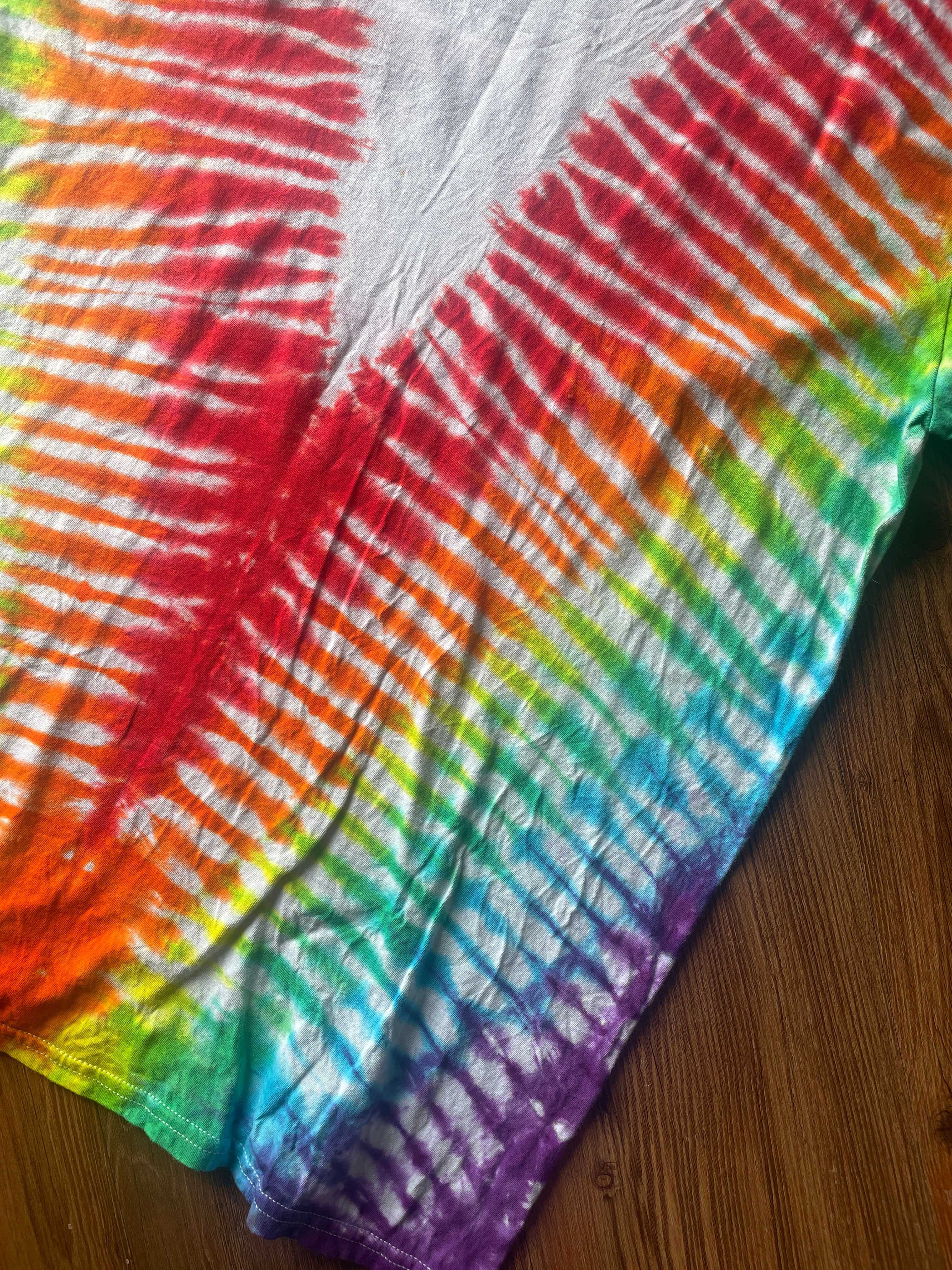 Large Men’s Rainbow PRIDE Handmade Tie Dye T-Shirt | LGBTQ+ Pride Month V-Pleated Tie Dye Short Sleeve