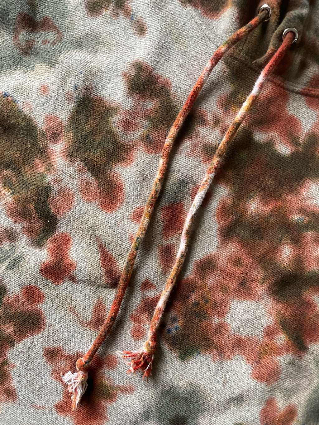 MEDIUM Women’s Olive Green Wild Fable Handmade Tie Dye Cropped Sweatshirt | Green and Orange Earth Tones Long Sleeve Hoodie