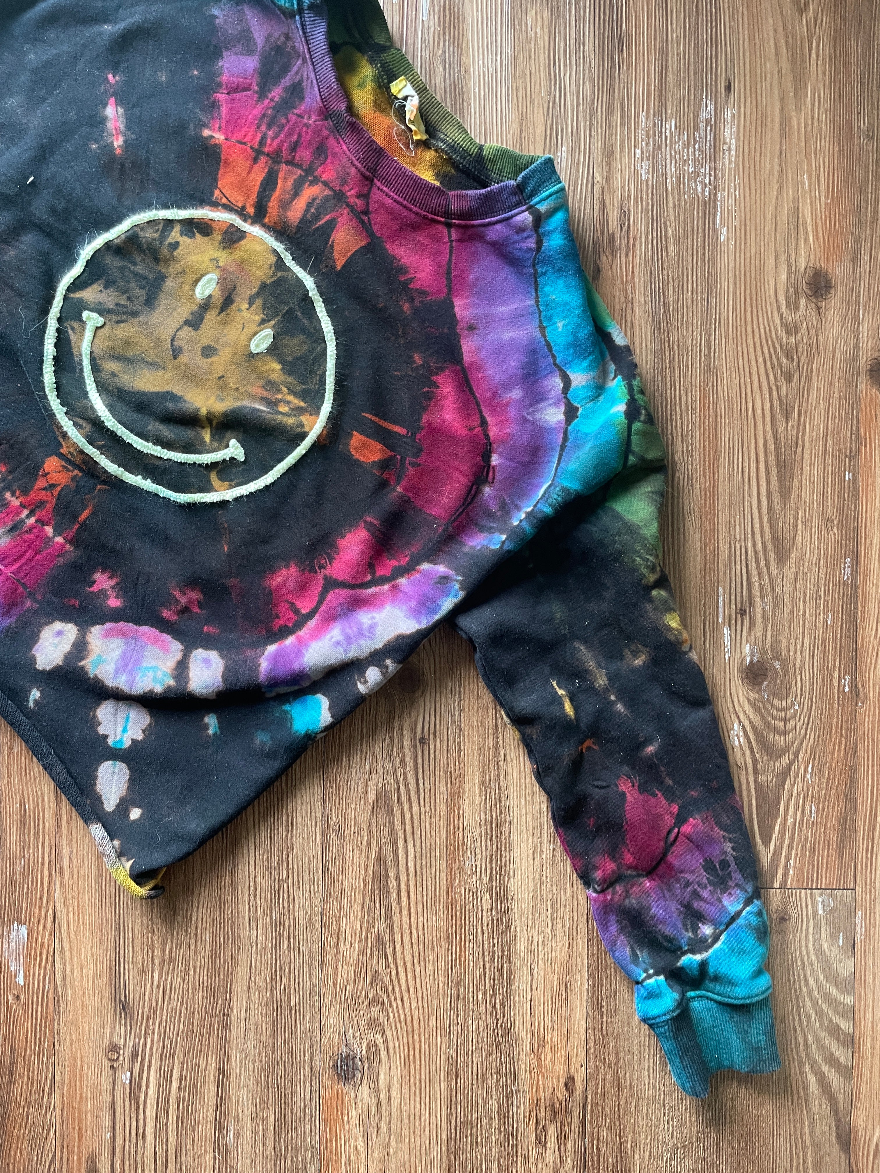 SMALL Women’s Happy Face Handmade Geode Tie Dye Sweatshirt | Black and Rainbow Quarter Length Sleeve Sweatshirt