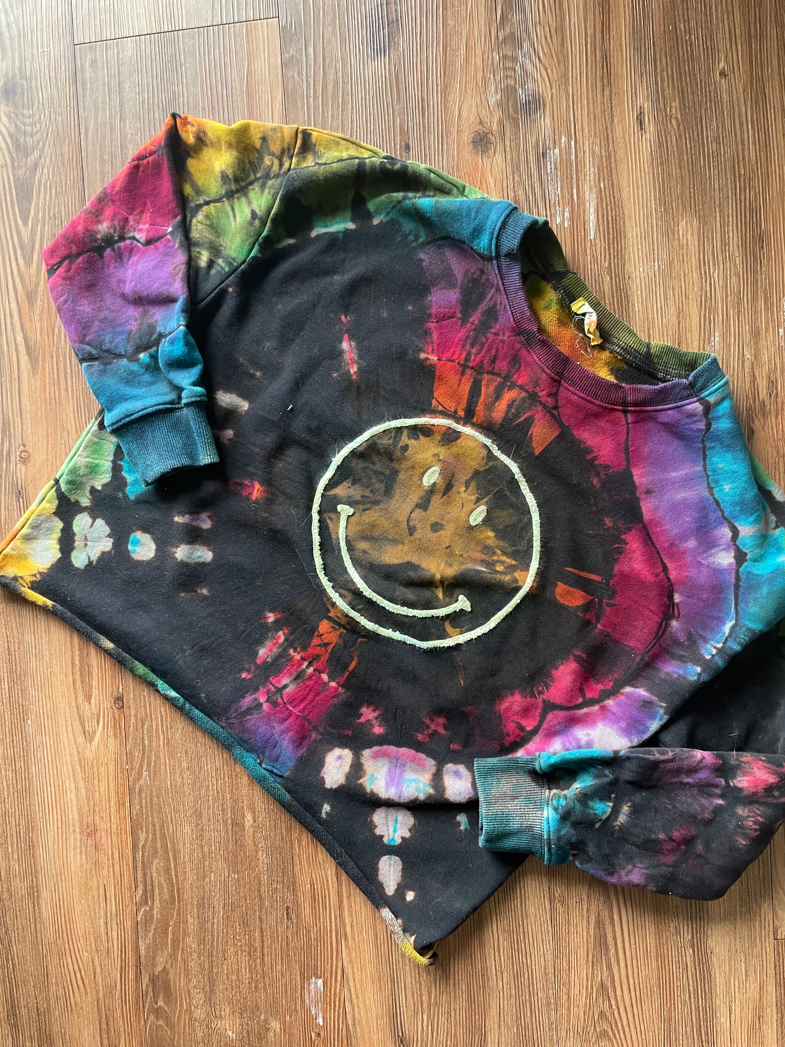SMALL Women’s Happy Face Handmade Geode Tie Dye Sweatshirt | Black and Rainbow Quarter Length Sleeve Sweatshirt