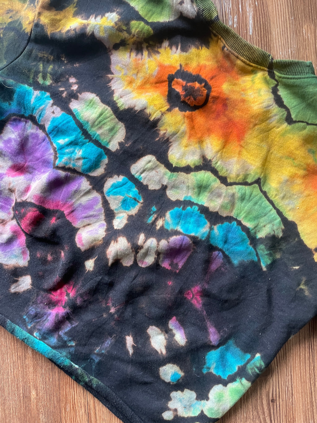 SMALL Women’s Happy Face Handmade Geode Tie Dye Sweatshirt | Black and Rainbow Quarter Length Sleeve Sweatshirt