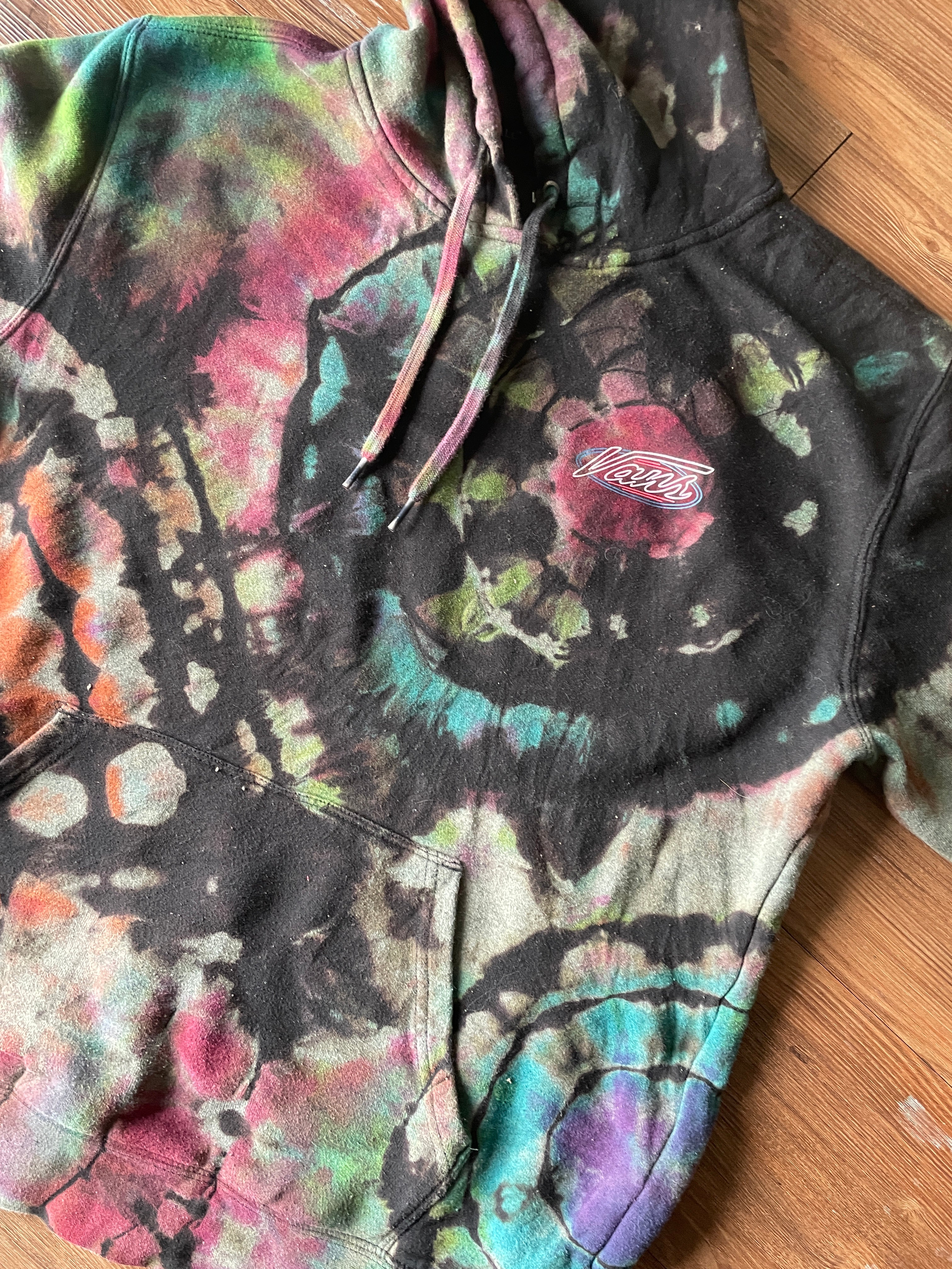 LARGE Men’s Vans Neon Skeleton Pizza Handmade Geode Tie Dye Sweatshirt | Rainbow and Black Long Sleeve Hoodie