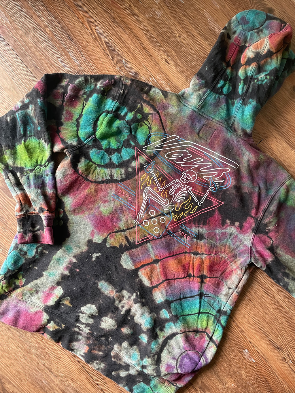 LARGE Men’s Vans Neon Skeleton Pizza Handmade Geode Tie Dye Sweatshirt | Rainbow and Black Long Sleeve Hoodie