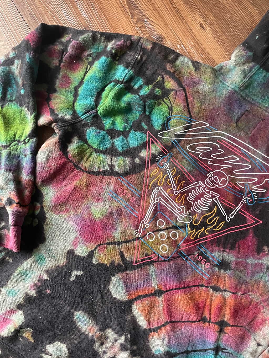 LARGE Men’s Vans Neon Skeleton Pizza Handmade Geode Tie Dye Sweatshirt | Rainbow and Black Long Sleeve Hoodie