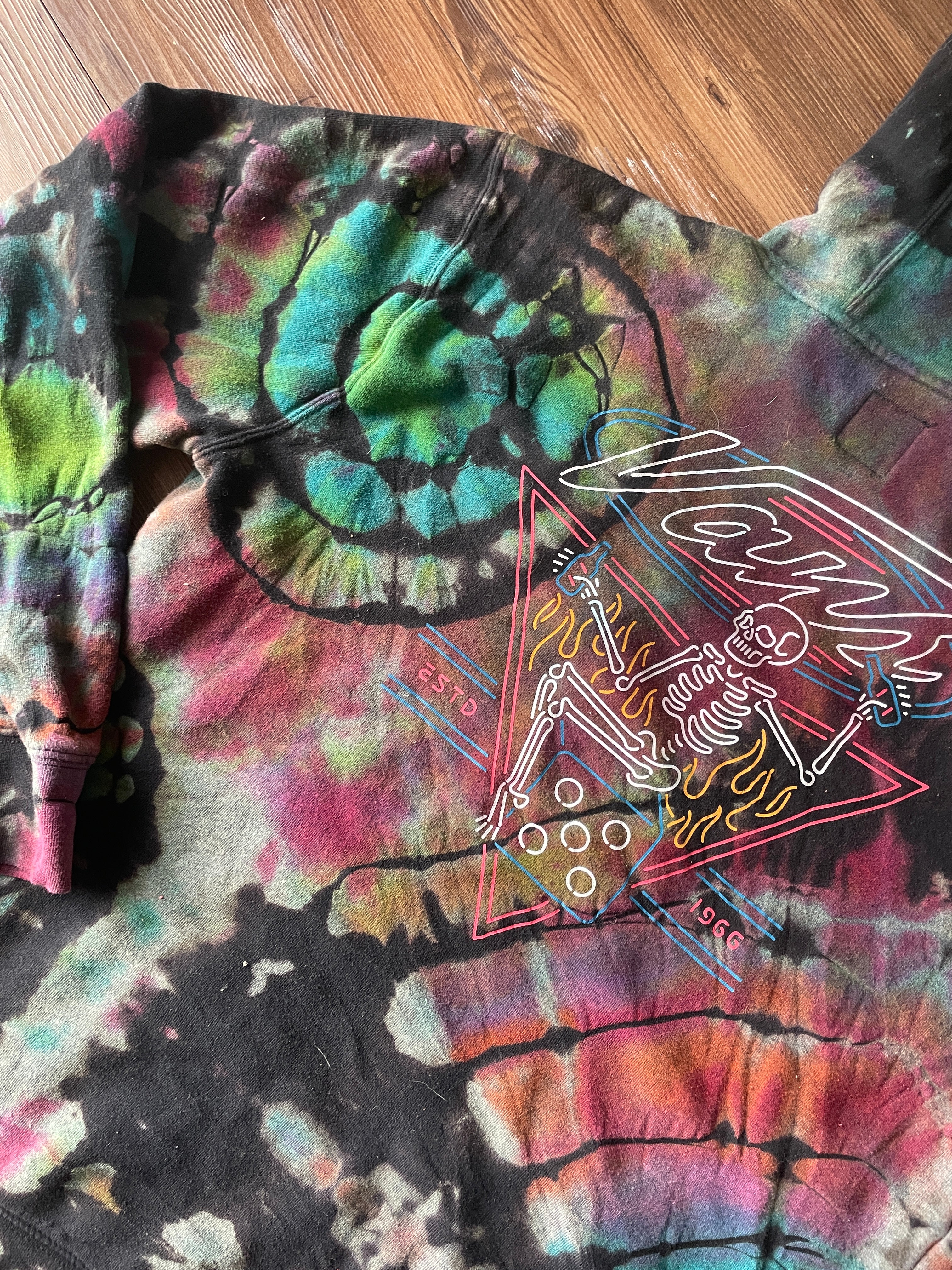 LARGE Men’s Vans Neon Skeleton Pizza Handmade Geode Tie Dye Sweatshirt | Rainbow and Black Long Sleeve Hoodie