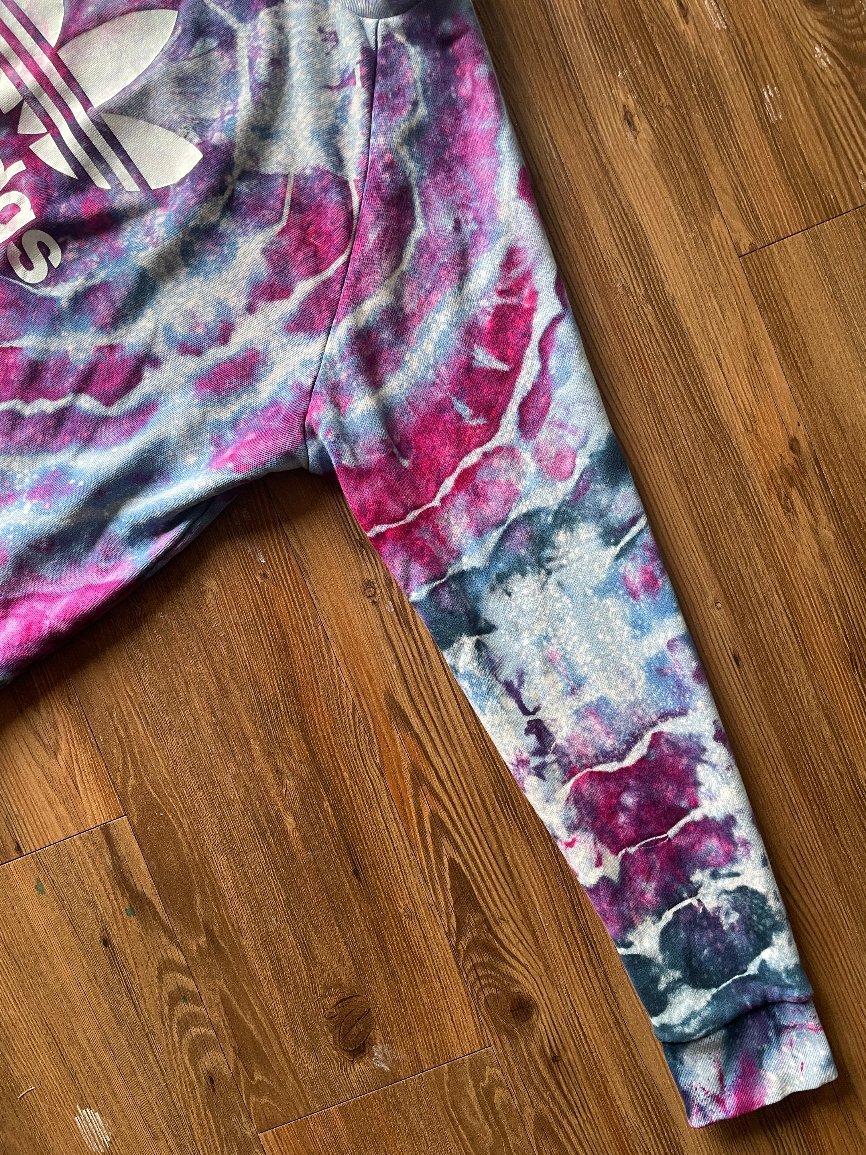 LARGE Men’s adidas Trefoil Handmade Galaxy Geode Tie Dye Crewneck Sweatshirt | Purple, Pink, and Blue Long Sleeve Sweatshirt