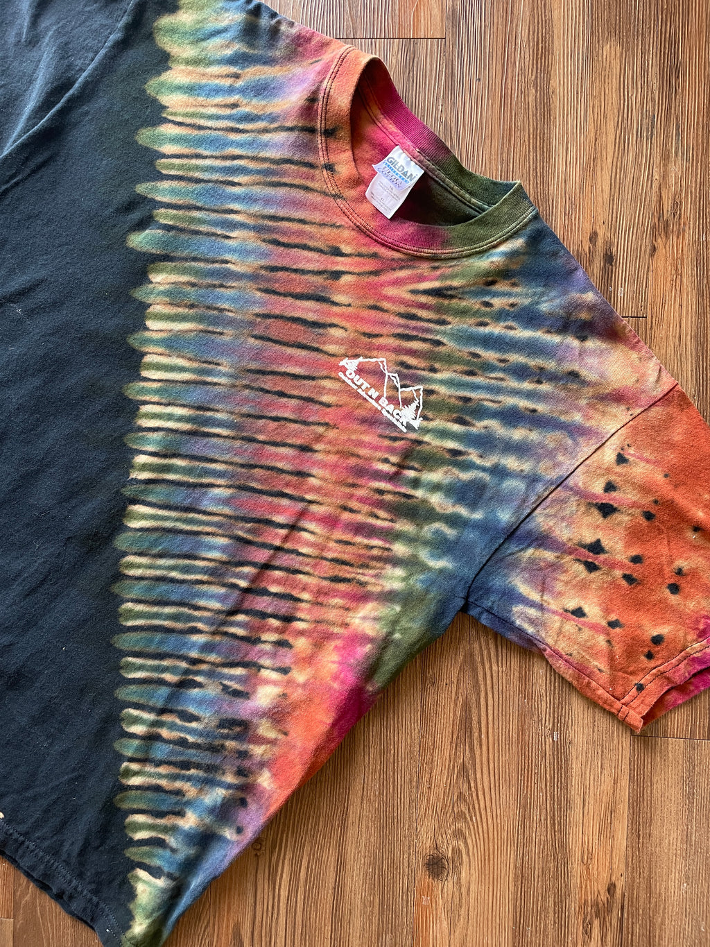 XL Men’s Out n Back Outdoor Adventure Specialists Handmade Tie Dye T-Shirt | Warm Tones Earth Tones Pleated Bleach Dye Short Sleeve