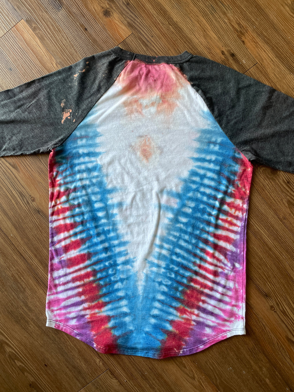 Small/Medium Women’s Star Wars The Last Jedi Handmade Tie Dye T-Shirt | Lucas Films Blue and Red Pleated Tie Dye Baseball 3/4 Sleeve