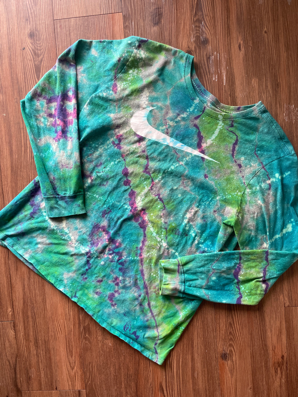 XL Men’s Nike Swoosh Handmade Geode Tie Dye T-Shirt | Green, Teal, and Purple Long Sleeve Tee