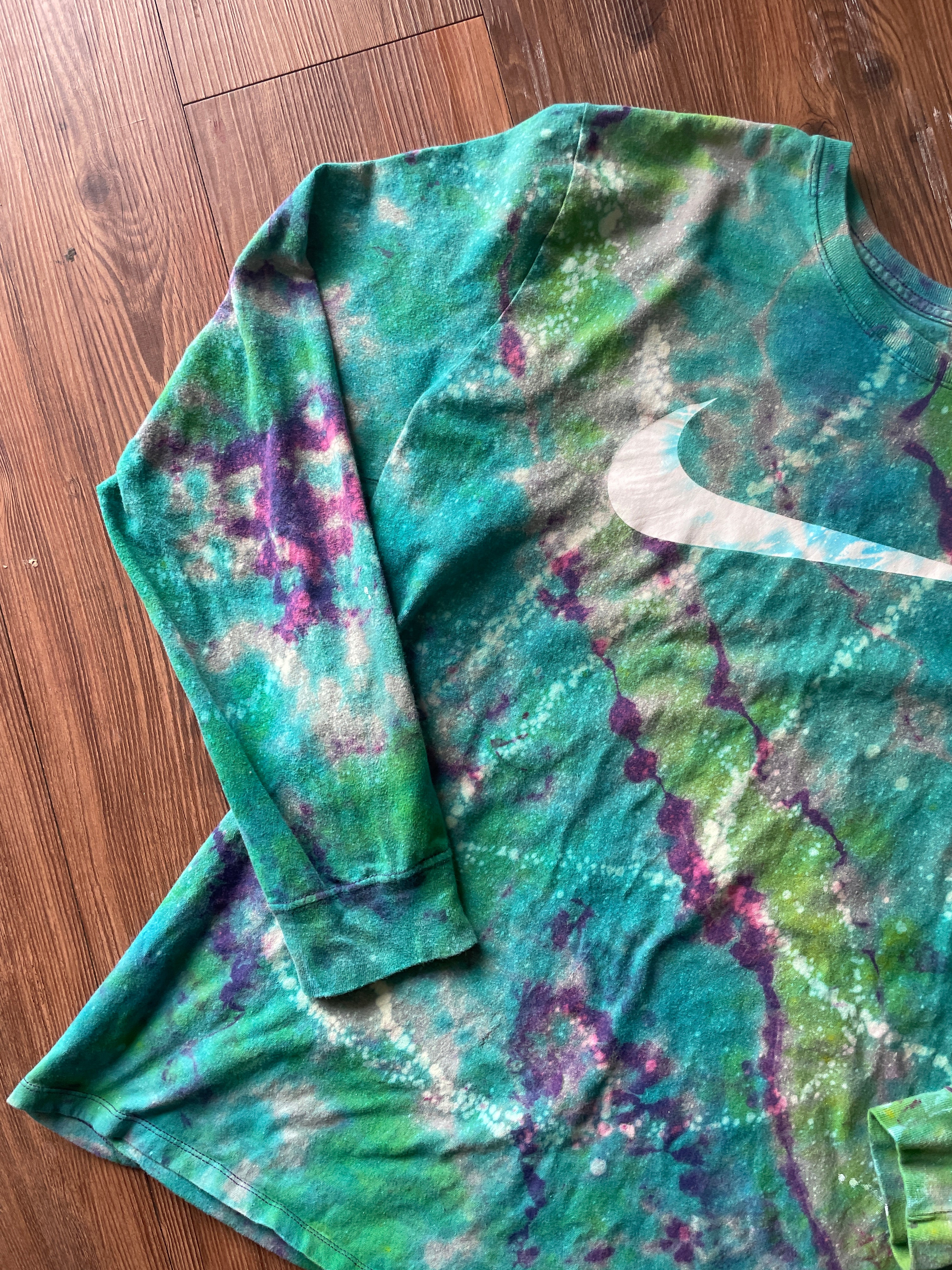 XL Men’s Nike Swoosh Handmade Geode Tie Dye T-Shirt | Green, Teal, and Purple Long Sleeve Tee