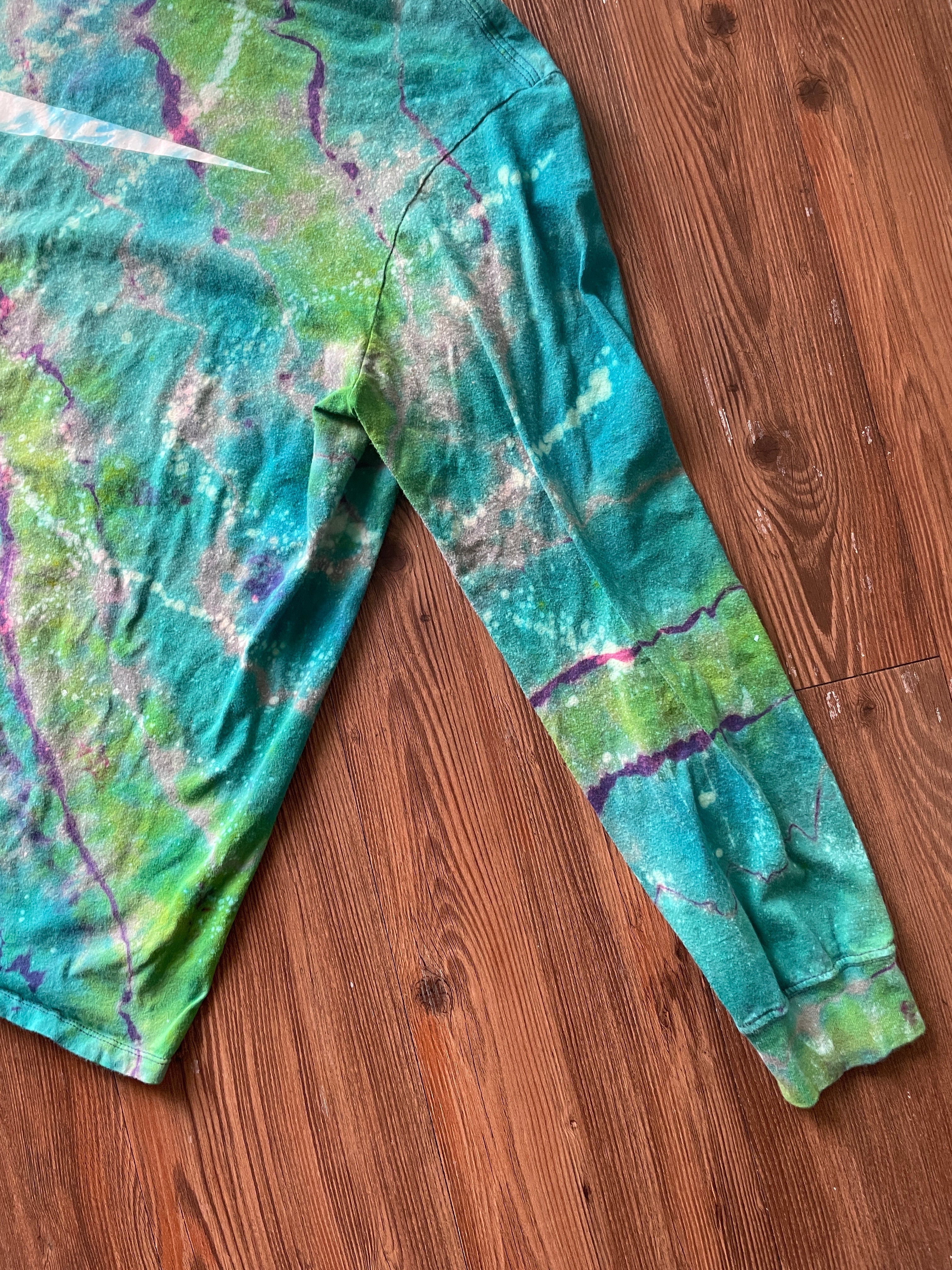 XL Men’s Nike Swoosh Handmade Geode Tie Dye T-Shirt | Green, Teal, and Purple Long Sleeve Tee