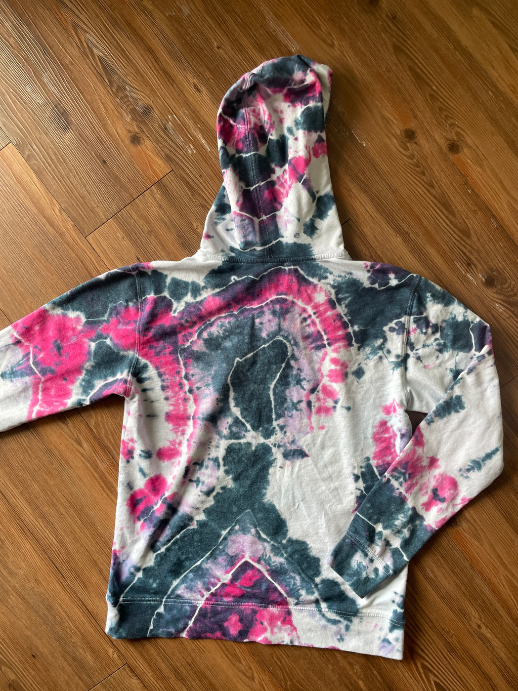 SMALL Men's VW Bus Surfboard Handmade Tie Dye Geode T-Shirt | Pink, Purple, and Black Long Sleeve Hooded Tee