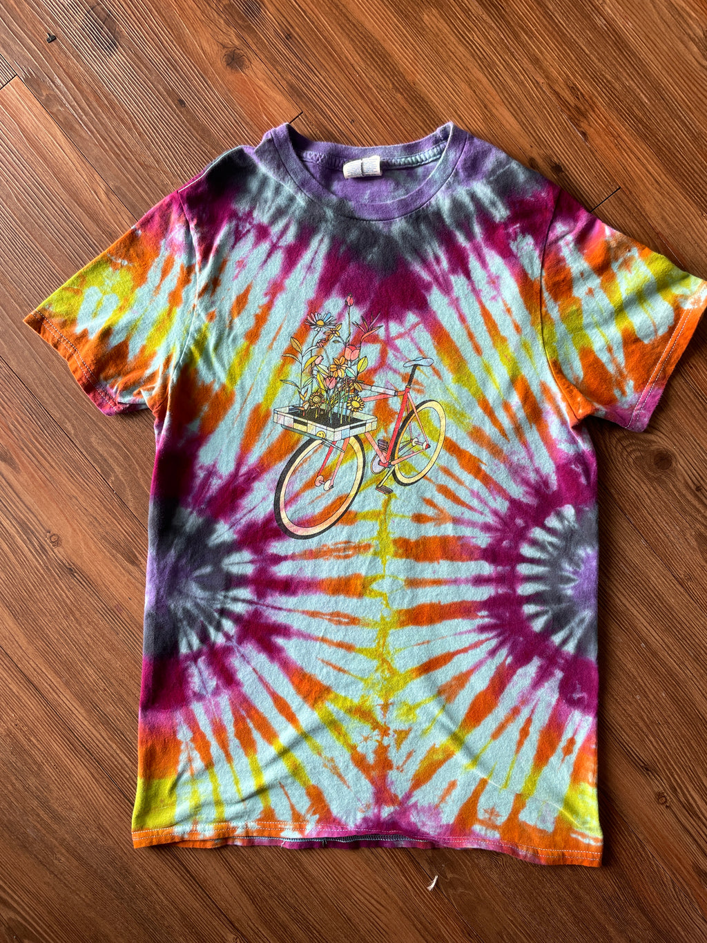 Small Women’s Floral Bicycle Handmade Reverse Tie Dye T-Shirt | Blue, Pink, and Orange Pleated Tie Dye Short Sleeve