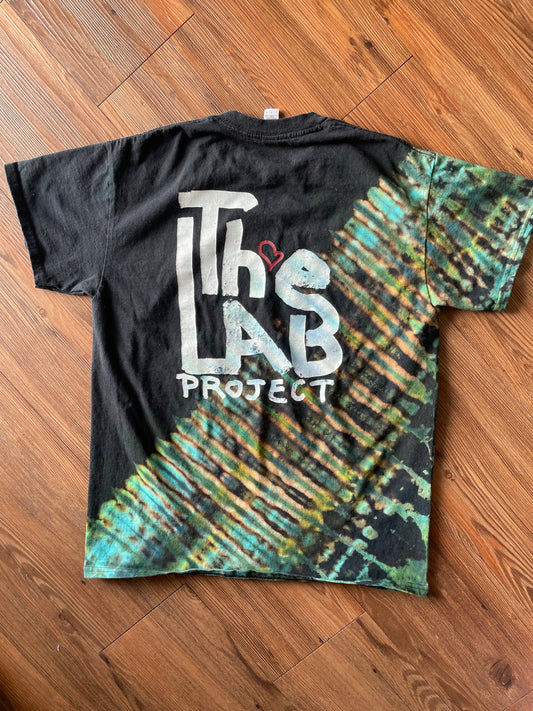 Medium Men’s The Lab Project Handmade Reverse Tie Dye T-Shirt | Black and Blue Pleated Tie Dye Short Sleeve