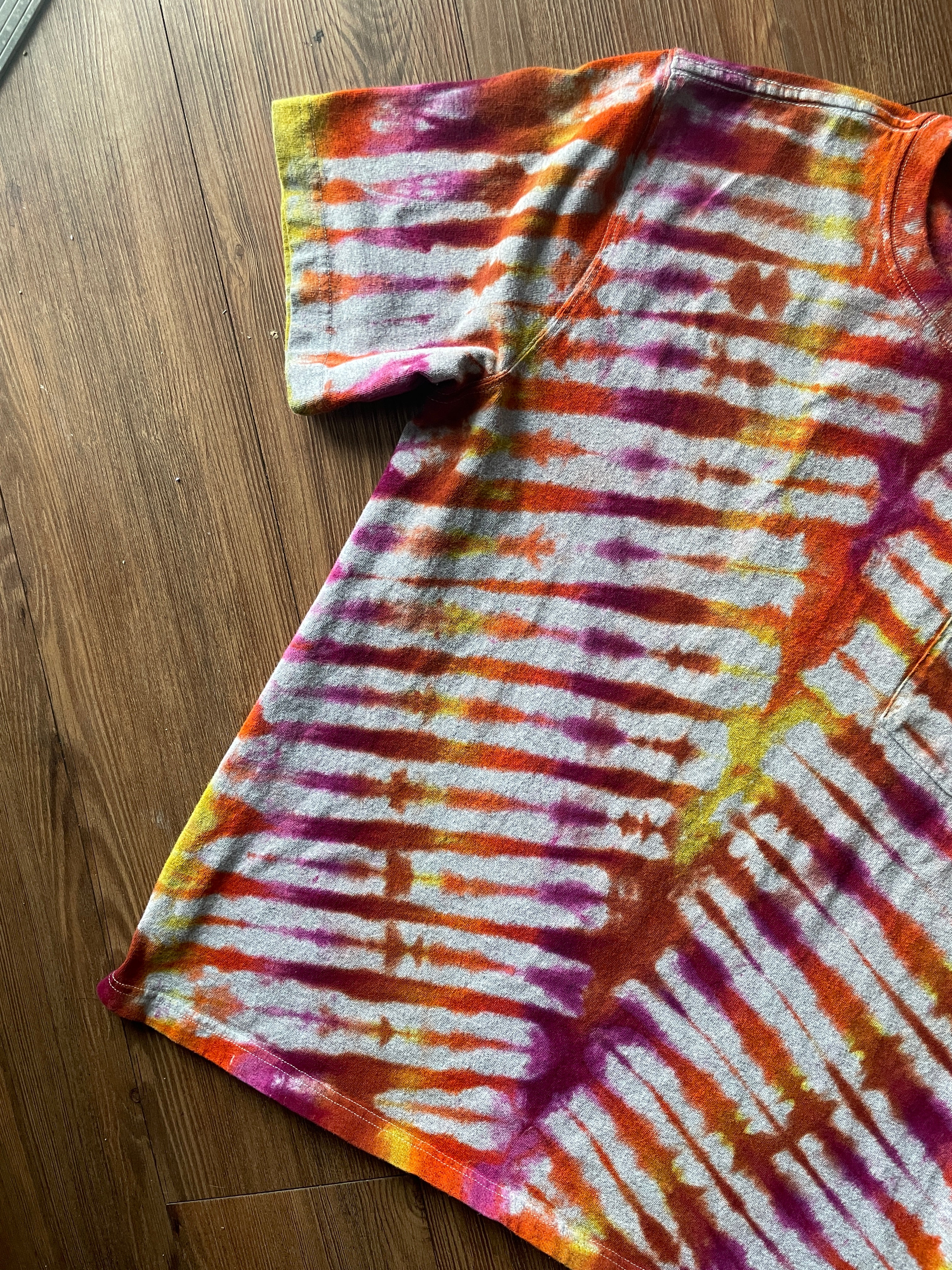LARGE Men’s Carhartt Relaxed Fit Handmade Tie Dye T-Shirt | One-Of-a-Kind Orange and Pink Short Sleeve
