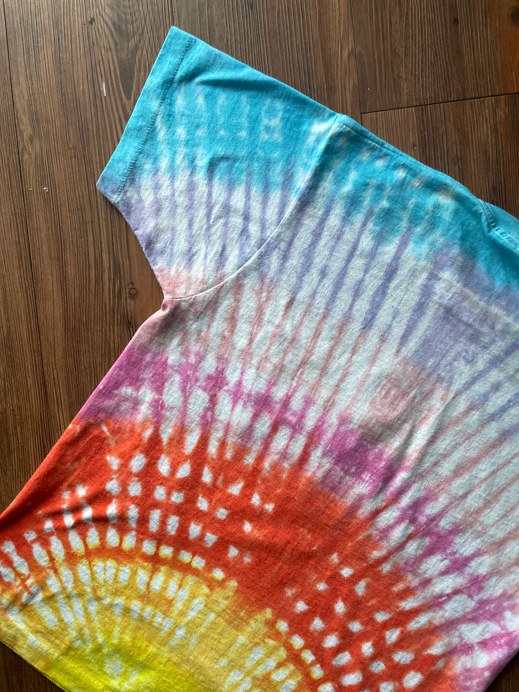 LARGE Vintage 1990 USSSA Dixie Classic Handmade Tie Dye T-Shirt | One-Of-a-Kind Sunrise Pleated Saint George, Utah Short Sleeve