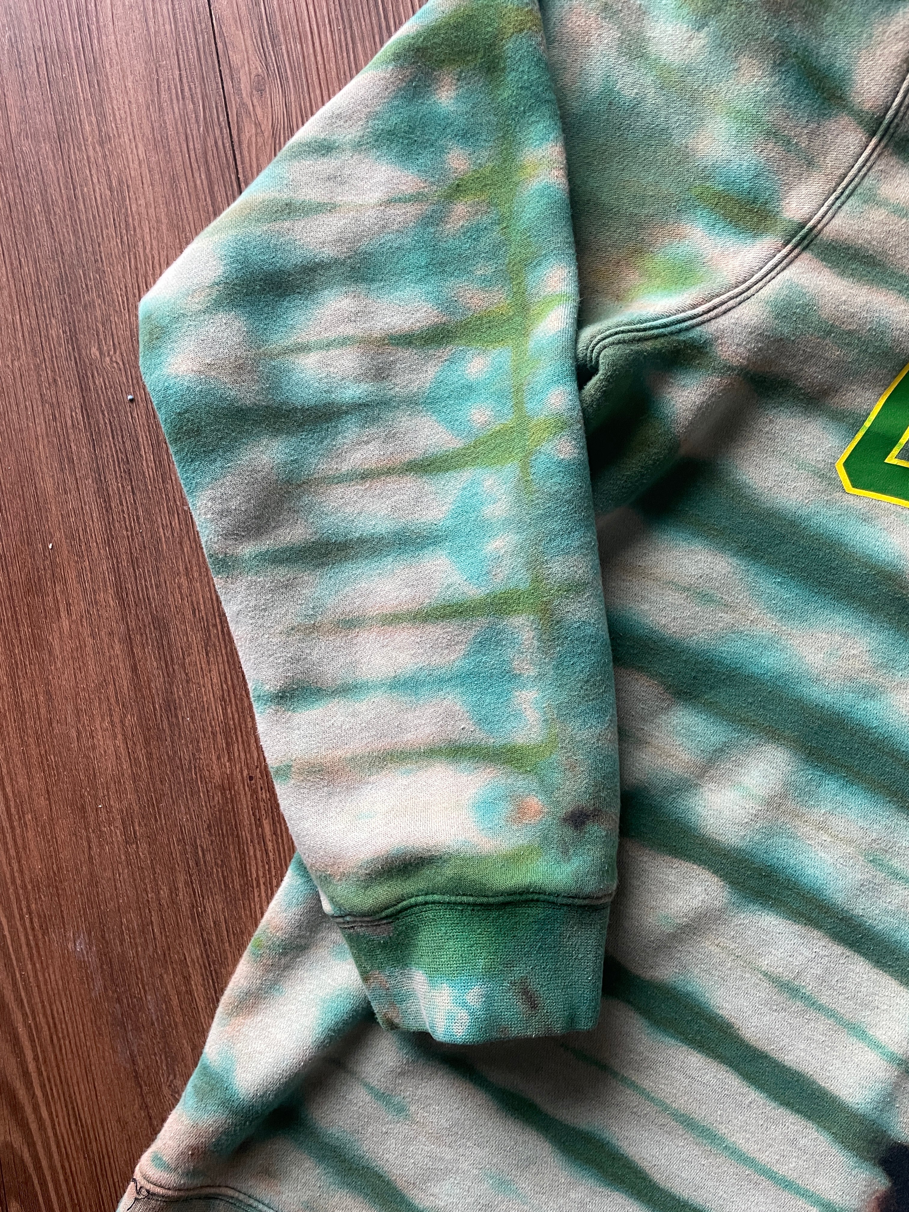 LARGE Men’s Nike Oregon Handmade Tie Dye Crewneck Sweatshirt | One-Of-a-Kind Black and Green Pleated Bleach Dye Long Sleeve