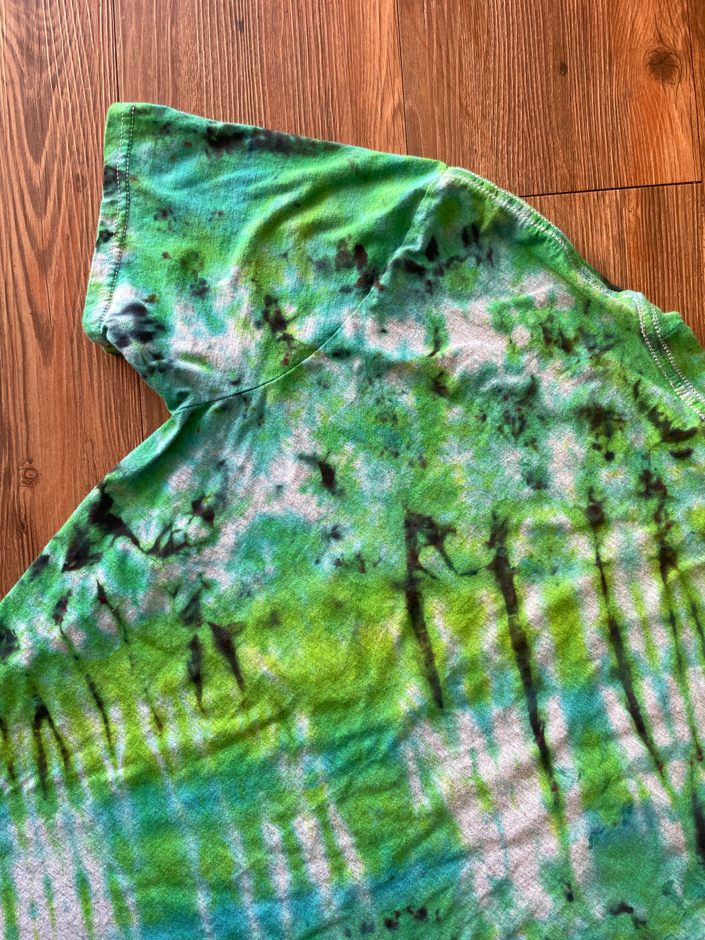 XL Men’s Chevy Trucks Handmade Tie Dye T-Shirt | One-Of-a-Kind Shades of Green Grunge Short Sleeve