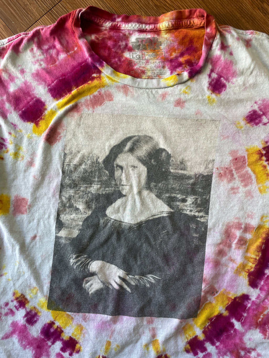 LARGE Unisex Princess Leia Mona Lisa Handmade Tie Dye T-Shirt | One-Of-A-Kind Star Wars Short Sleeve Tee