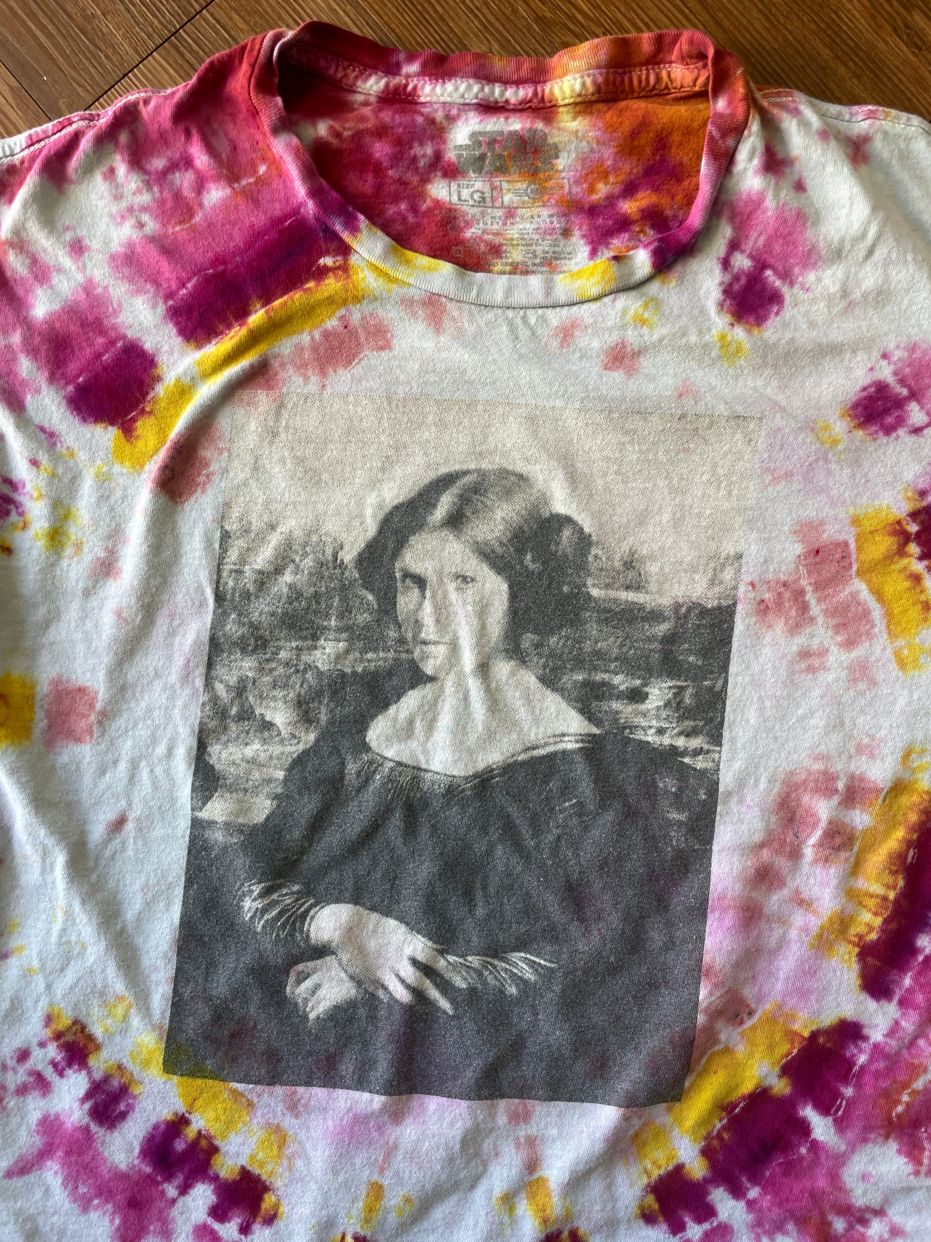 LARGE Unisex Princess Leia Mona Lisa Handmade Tie Dye T-Shirt | One-Of-A-Kind Star Wars Short Sleeve Tee
