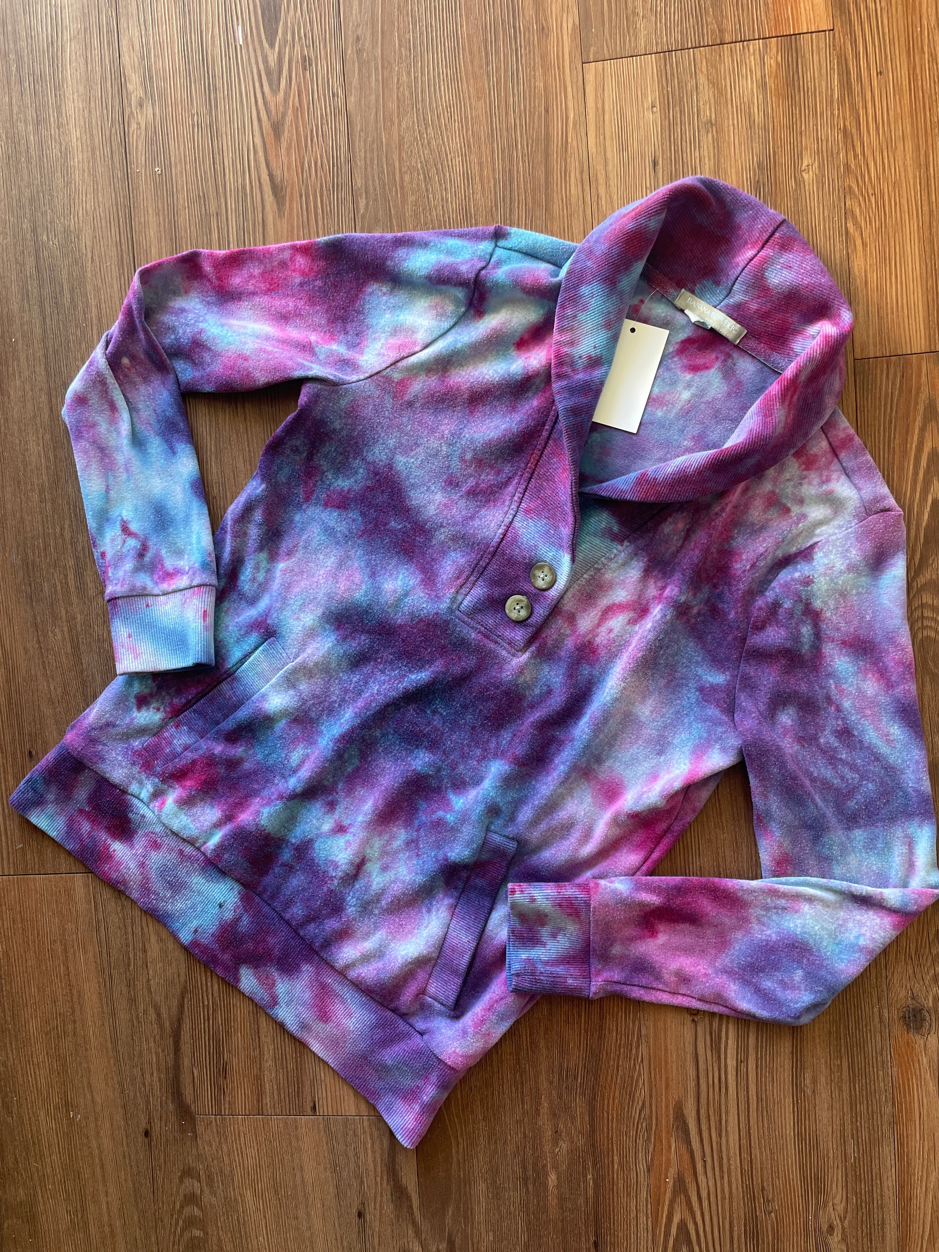 Small Women’s Banana Republic Handmade Galaxy Dye Sweater | Pink, Purple, and Blue Ice Dye Long Sleeve