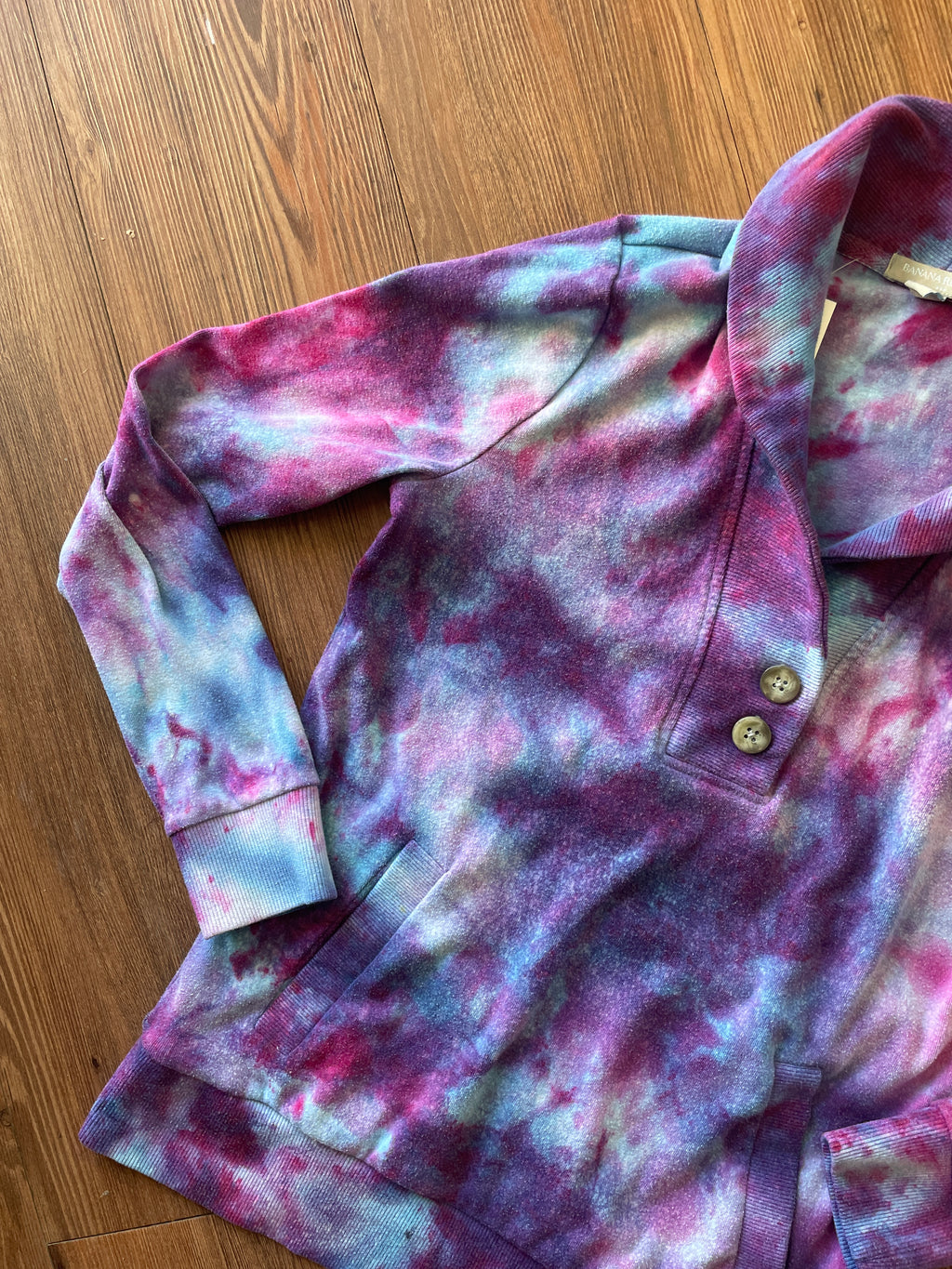 Small Women’s Banana Republic Handmade Galaxy Dye Sweater | Pink, Purple, and Blue Ice Dye Long Sleeve