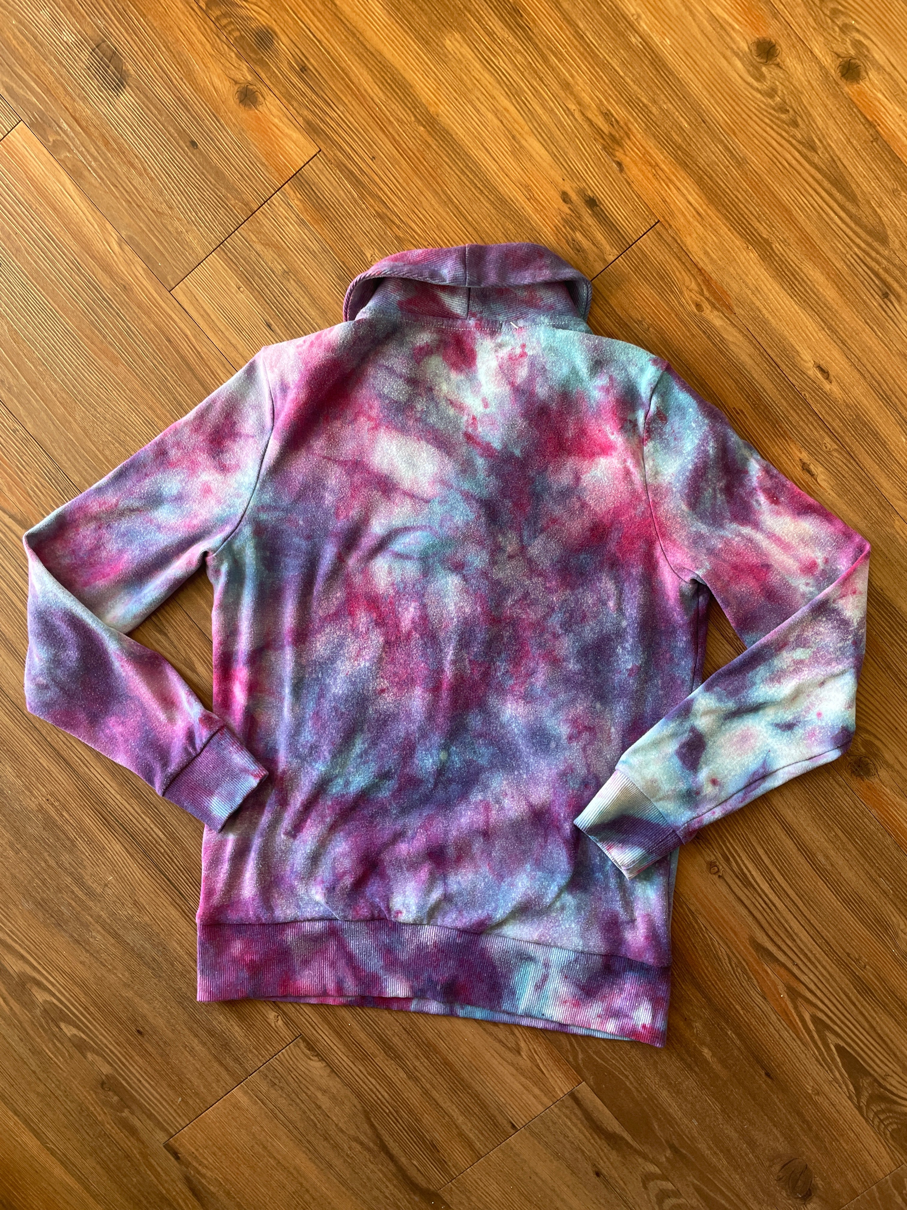 Small Women’s Banana Republic Handmade Galaxy Dye Sweater | Pink, Purple, and Blue Ice Dye Long Sleeve