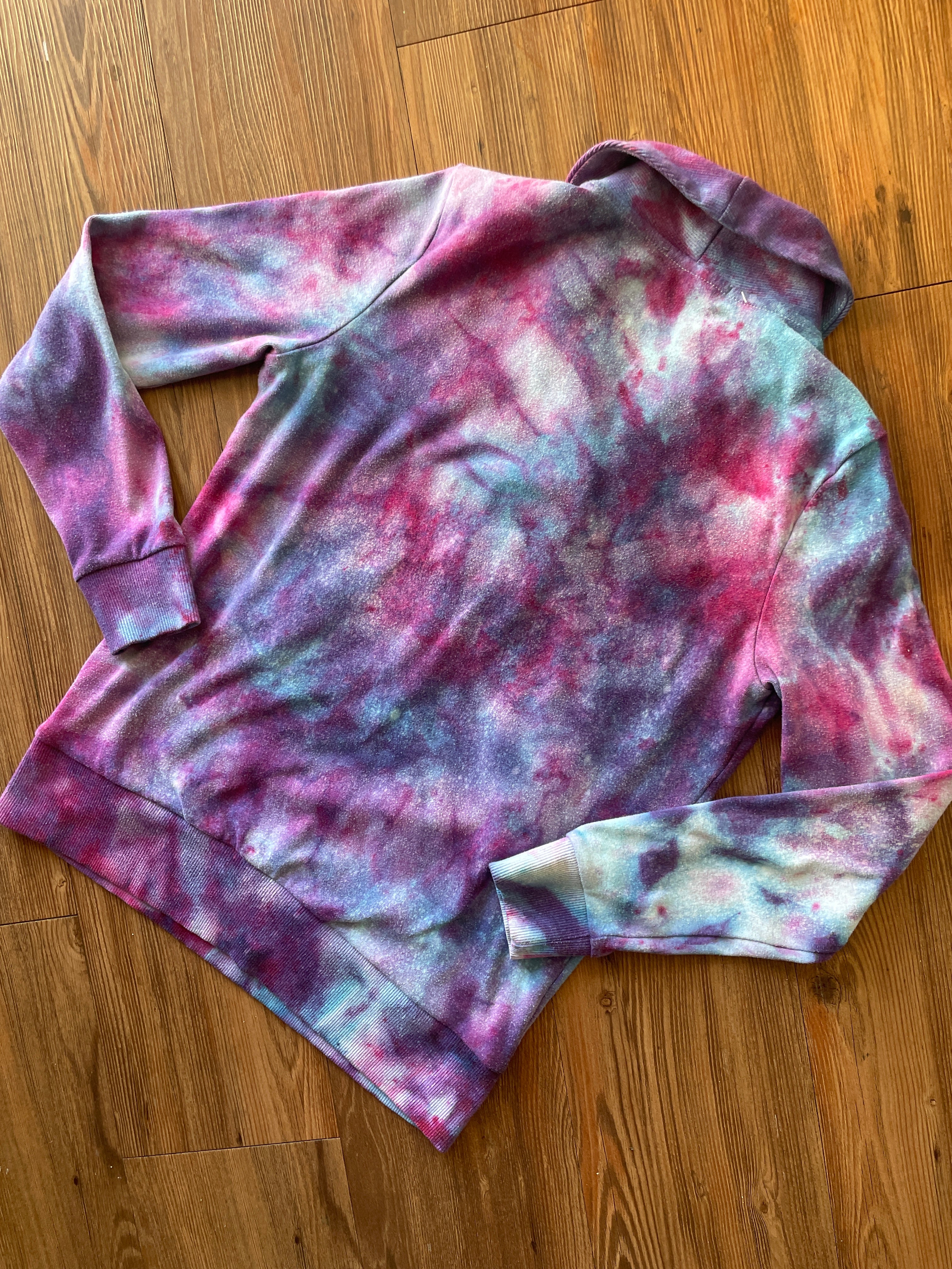 Small Women’s Banana Republic Handmade Galaxy Dye Sweater | Pink, Purple, and Blue Ice Dye Long Sleeve
