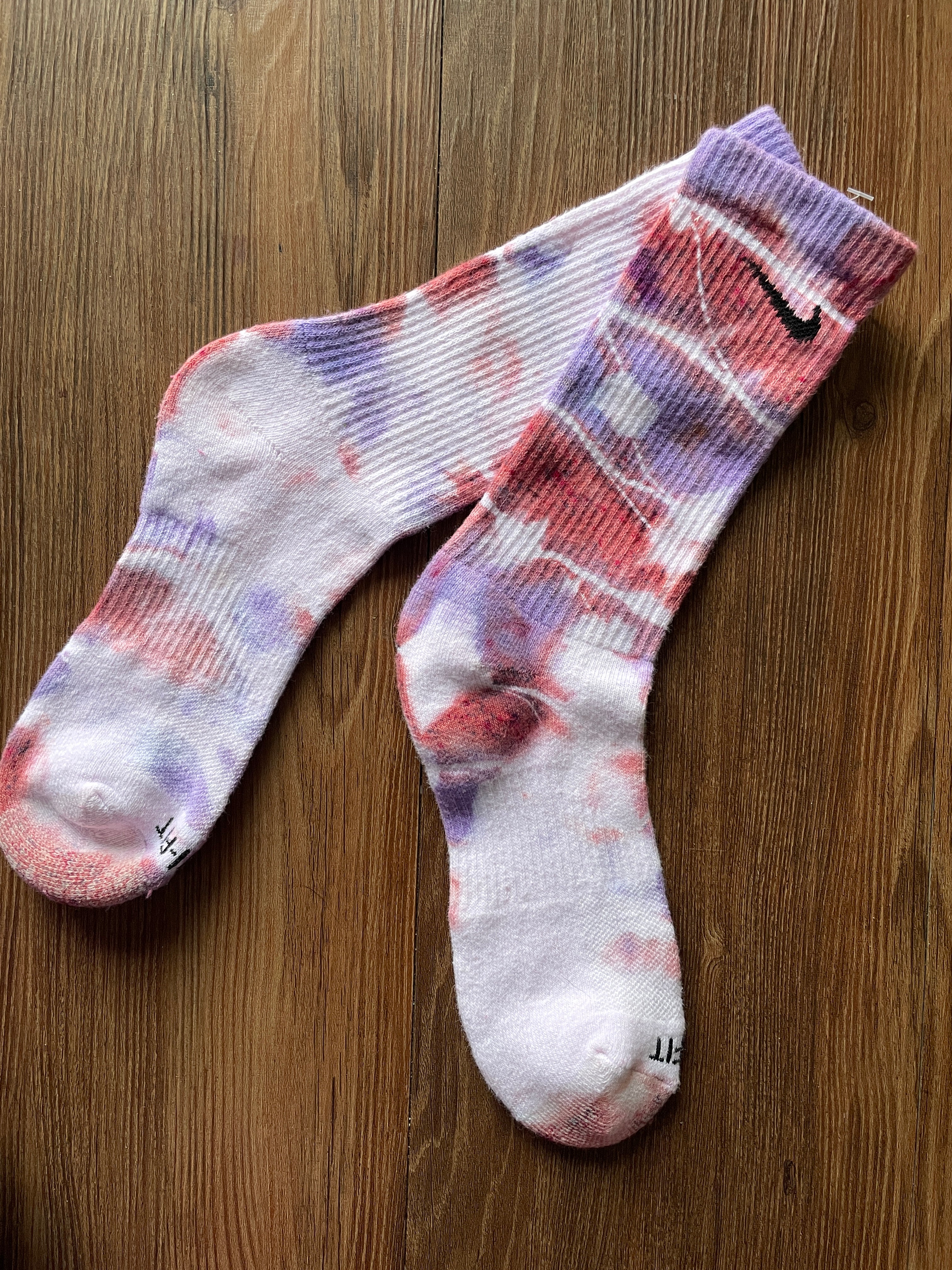 Pastel Pink and Purple Tie Dye Nike Dri-FIT Everyday Plus Training Socks - Size Medium (Men's 6-8/Women's 7-10)
