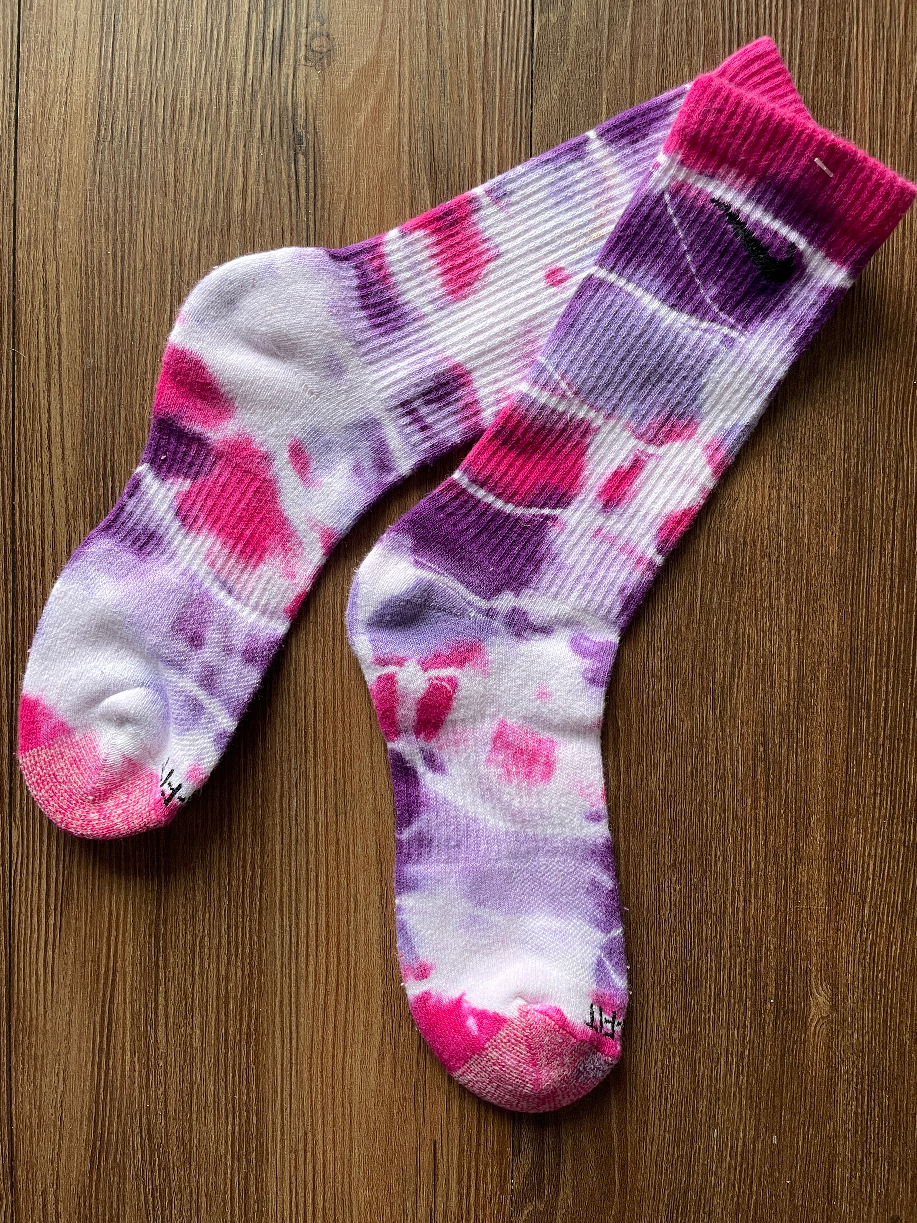 Purple and Pink Tie Dye Nike Dri-FIT Everyday Plus Training Socks - Size Medium (Men's 6-8/Women's 7-10)