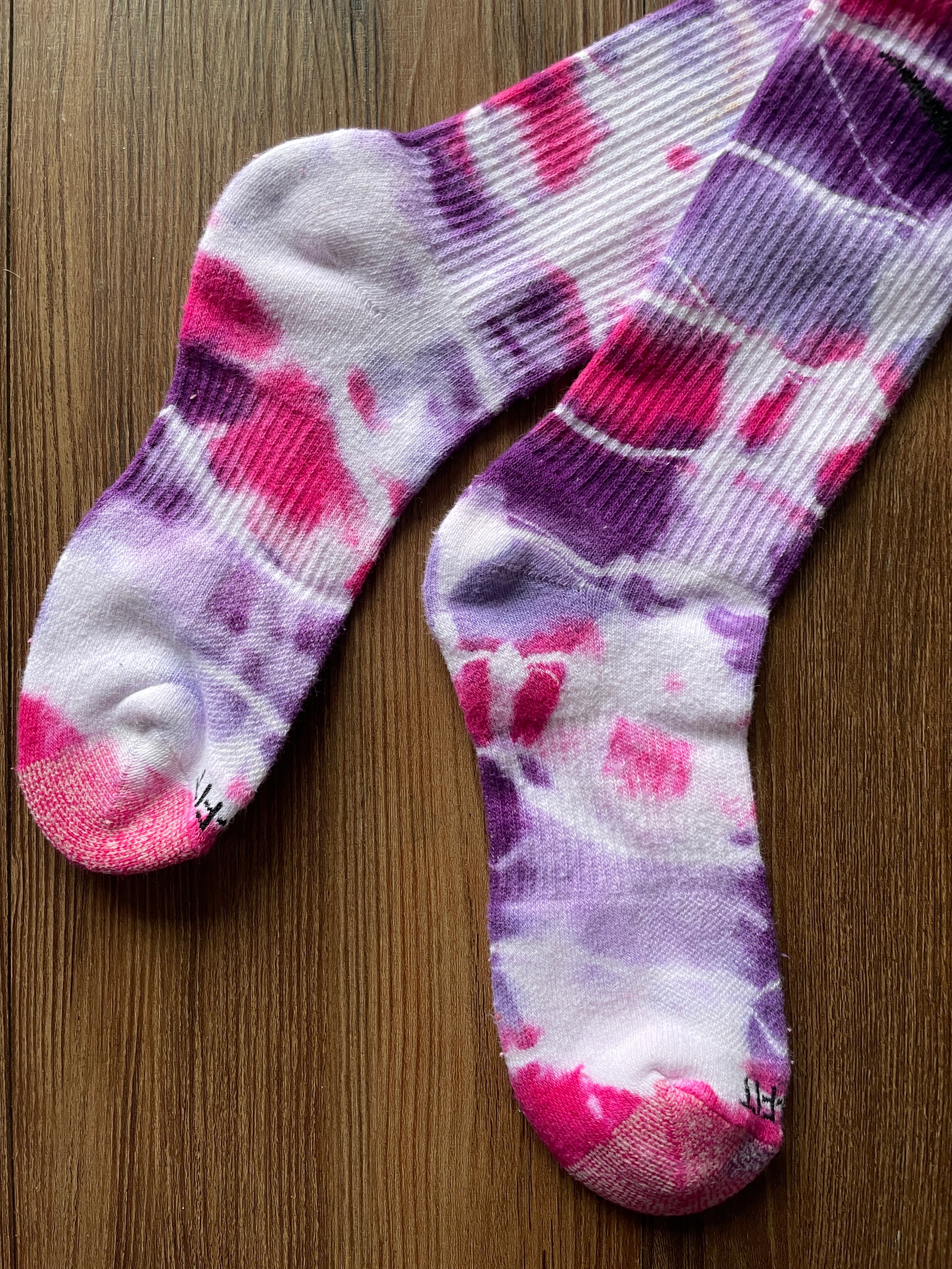 Purple and Pink Tie Dye Nike Dri-FIT Everyday Plus Training Socks - Size Medium (Men's 6-8/Women's 7-10)