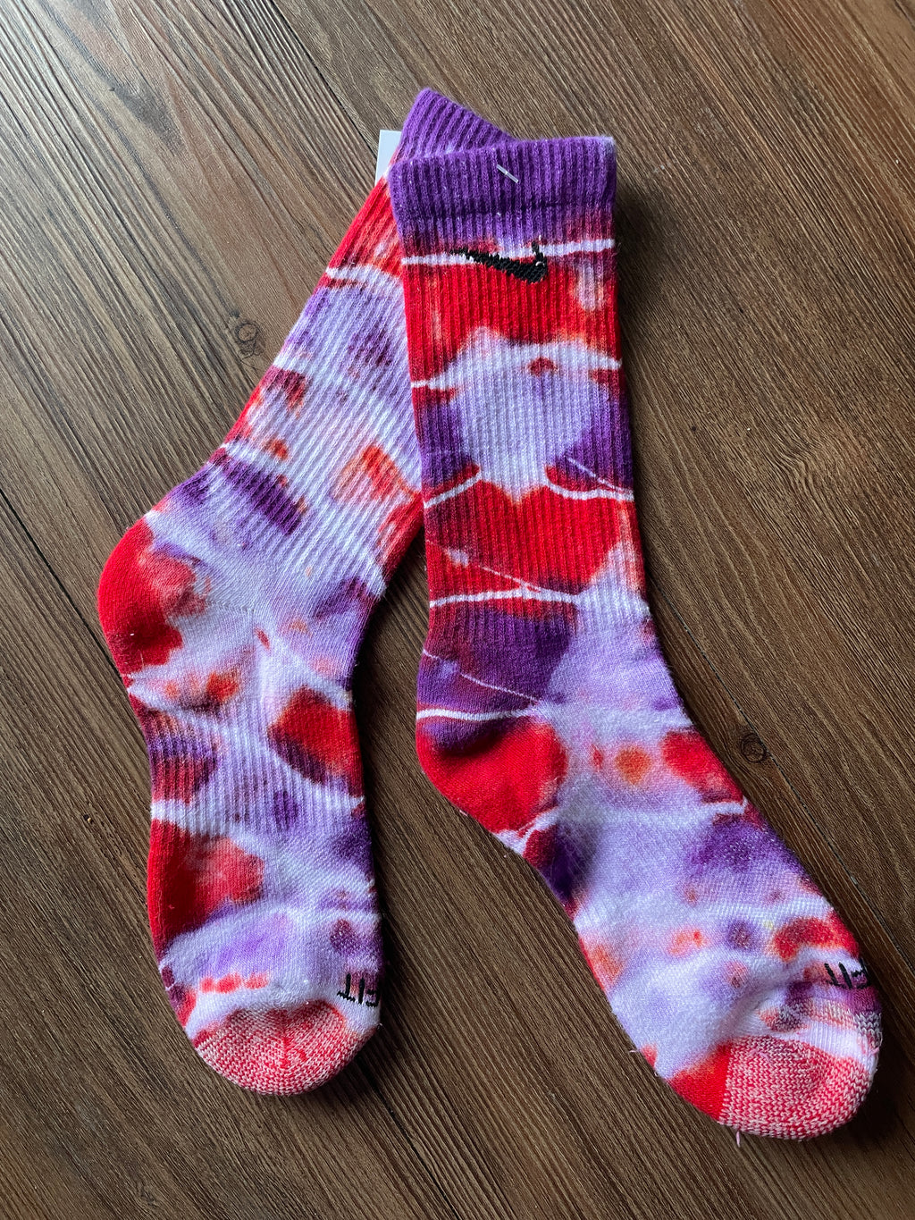 Purple, Red, and White Tie Dye Nike Dri-FIT Everyday Plus Training Socks - Size Medium (Men's 6-8/Women's 7-10)