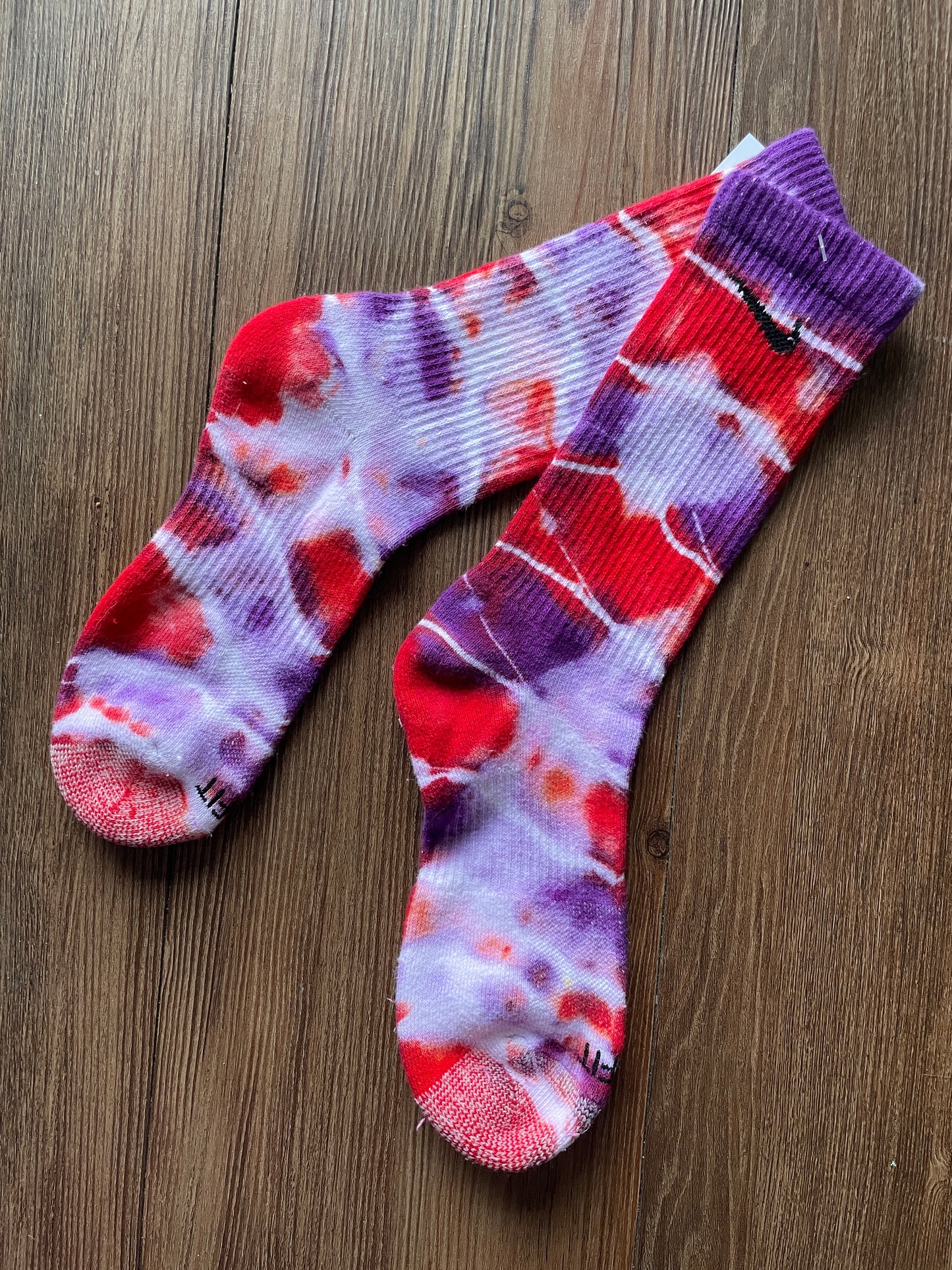 Purple, Red, and White Tie Dye Nike Dri-FIT Everyday Plus Training Socks - Size Medium (Men's 6-8/Women's 7-10)