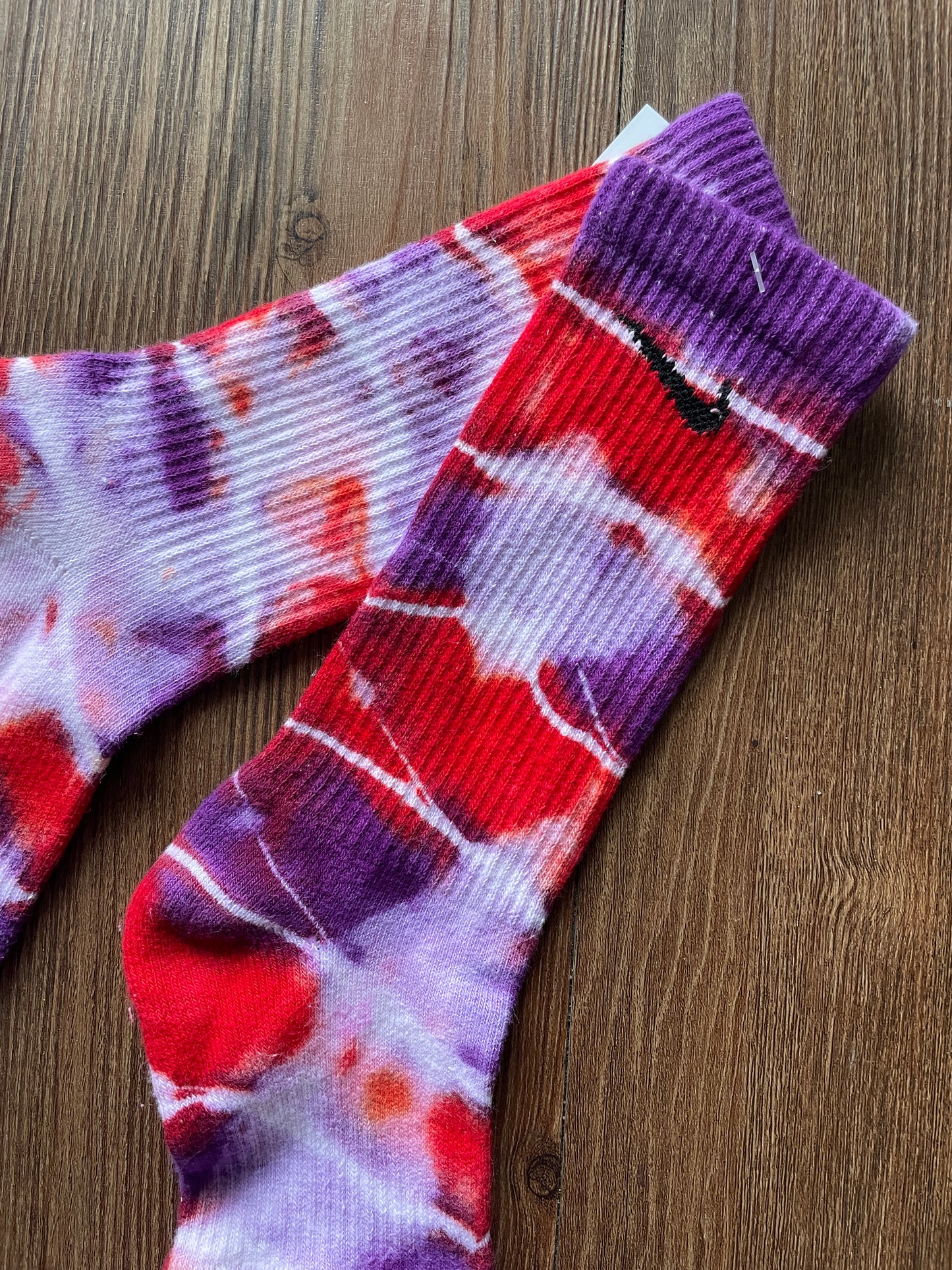 Purple, Red, and White Tie Dye Nike Dri-FIT Everyday Plus Training Socks - Size Medium (Men's 6-8/Women's 7-10)