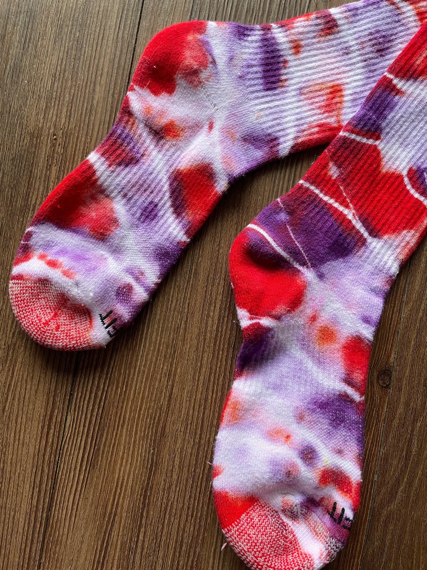 Purple, Red, and White Tie Dye Nike Dri-FIT Everyday Plus Training Socks - Size Medium (Men's 6-8/Women's 7-10)