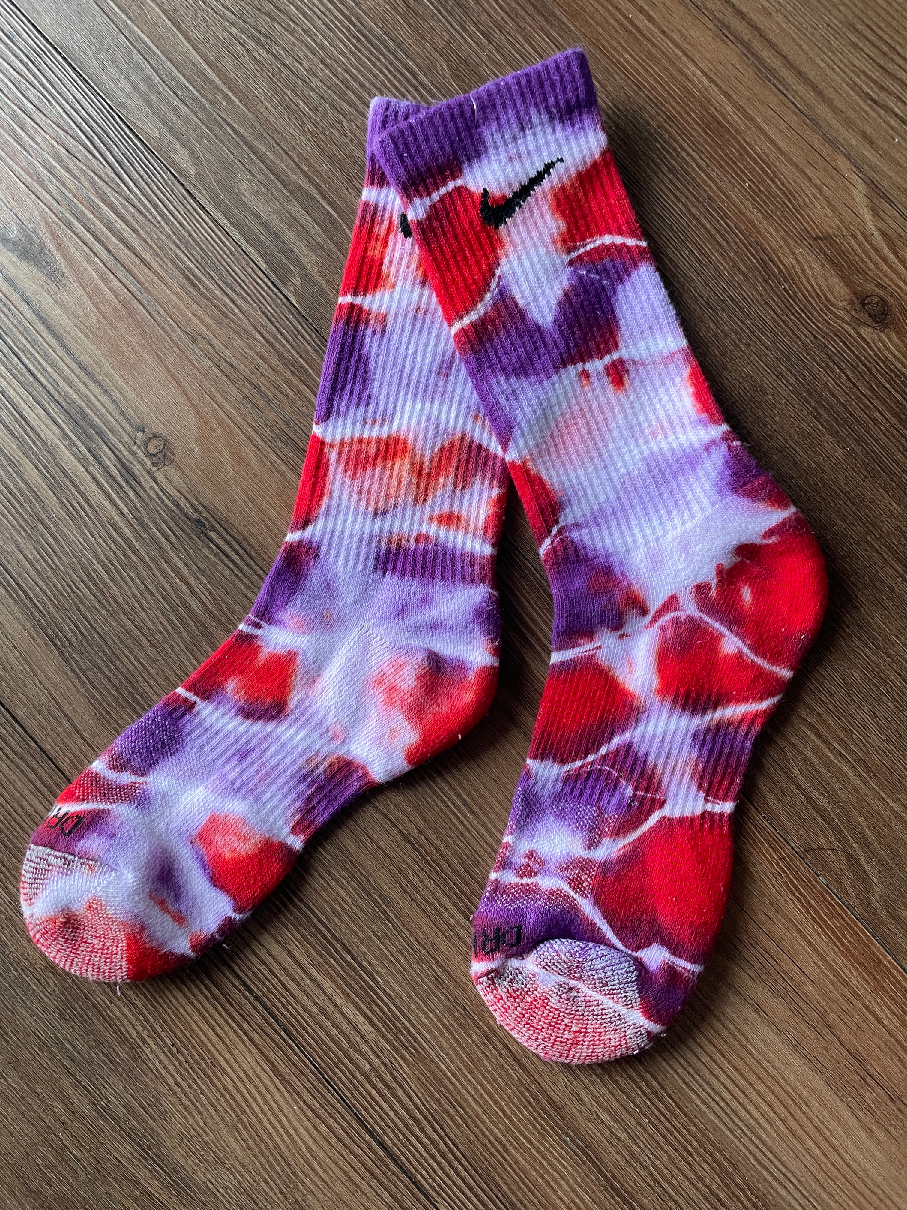 Purple, Red, and White Tie Dye Nike Dri-FIT Everyday Plus Training Socks - Size Medium (Men's 6-8/Women's 7-10)