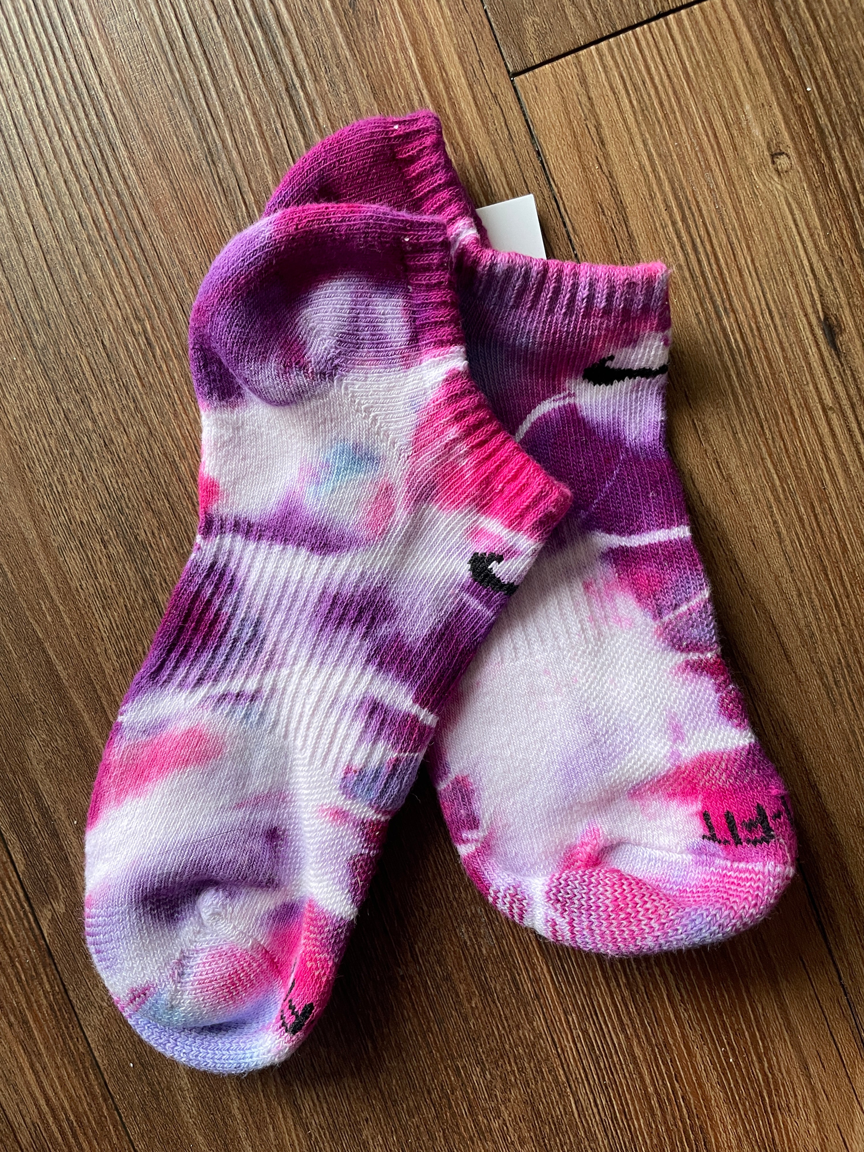 Pink, Purple, and White Tie Dye Nike Dri-FIT Everyday Plus Ankle Socks - Size Medium (Men's 6-8/Women's 7-10)
