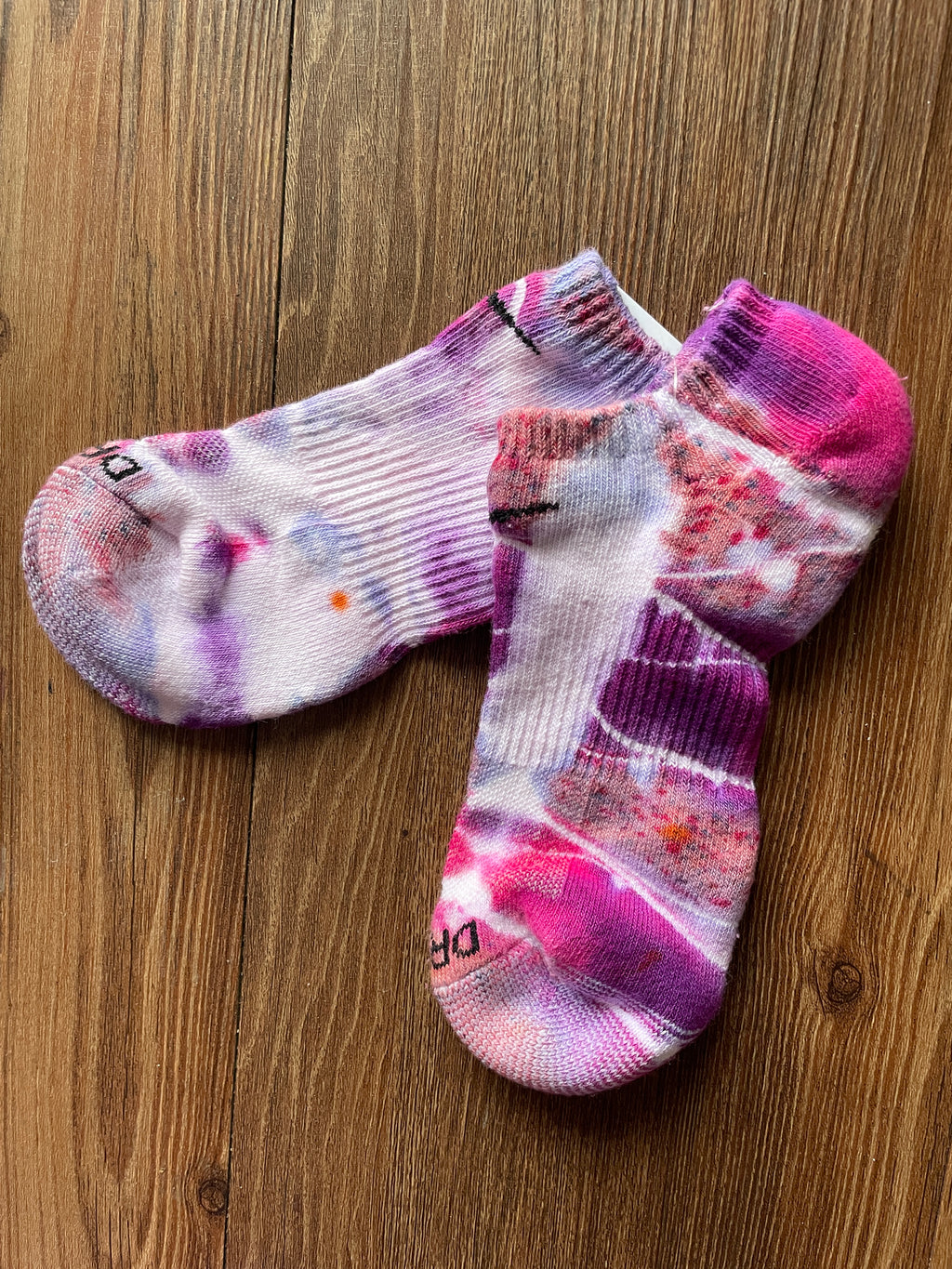 Pastel Purple, Pink, and White Tie Dye Nike Dri-FIT Everyday Plus Ankle Socks - Size Medium (Men's 6-8/Women's 7-10)