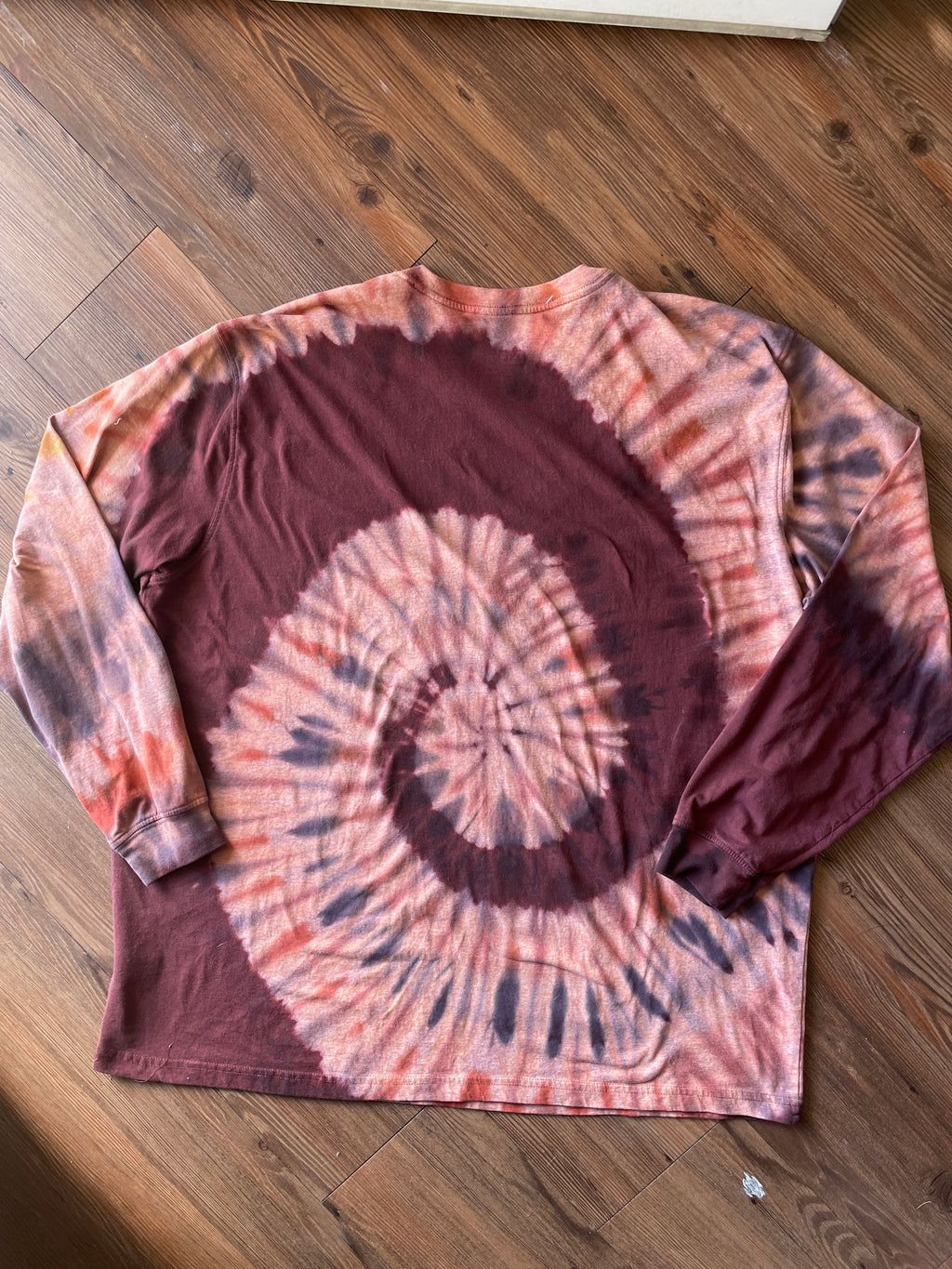 2XL Men’s Maroon and Orange Spiral Handmade Reverse Tie Dye T-Shirt | One-Of-a-Kind Warm Toned Long Sleeve