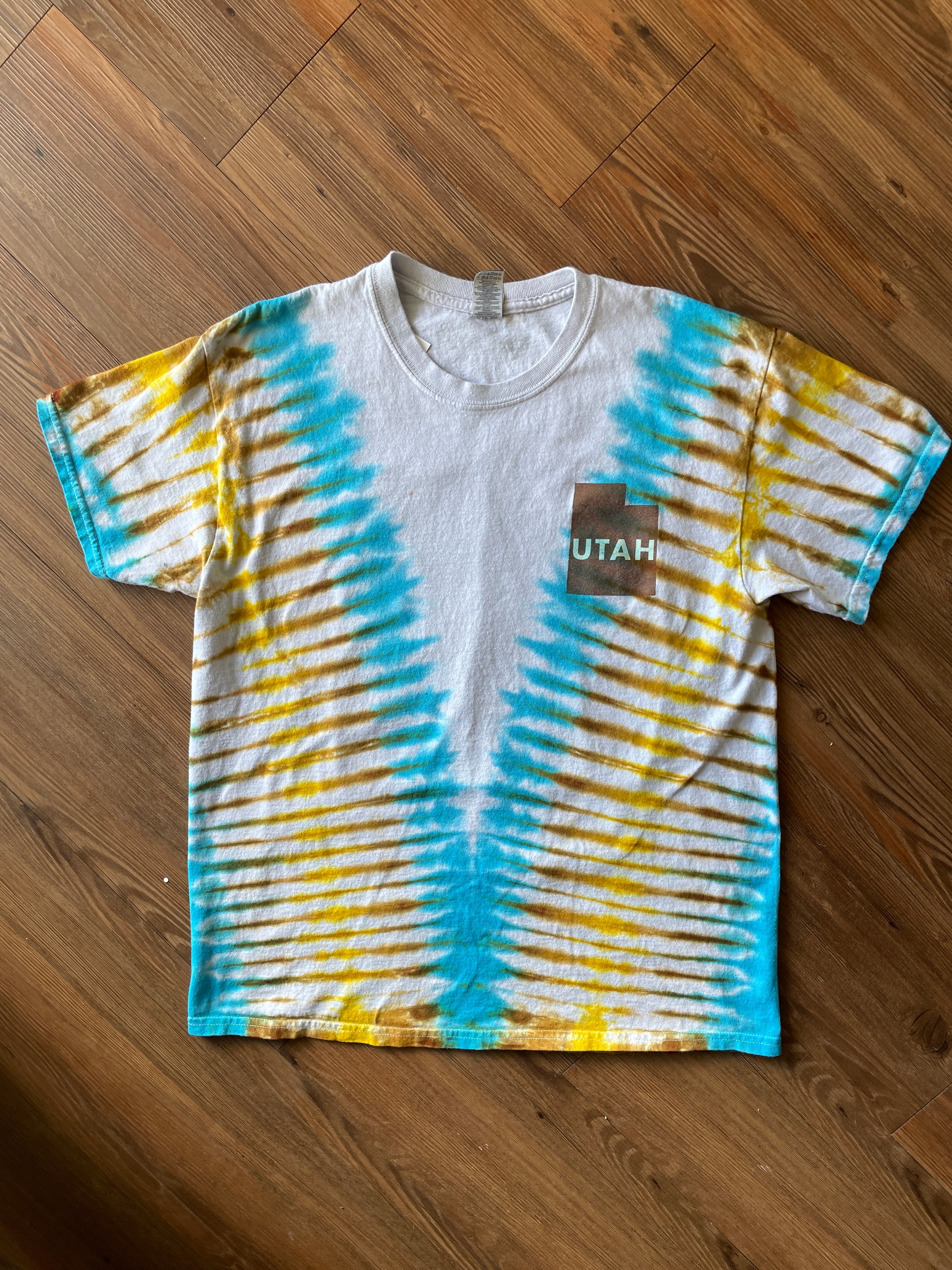 LARGE Men’s Utah Desert Doublesided Handmade Tie Dye T-Shirt | One-Of-a-Kind White, Blue, and Brown PleatedShort Sleeve