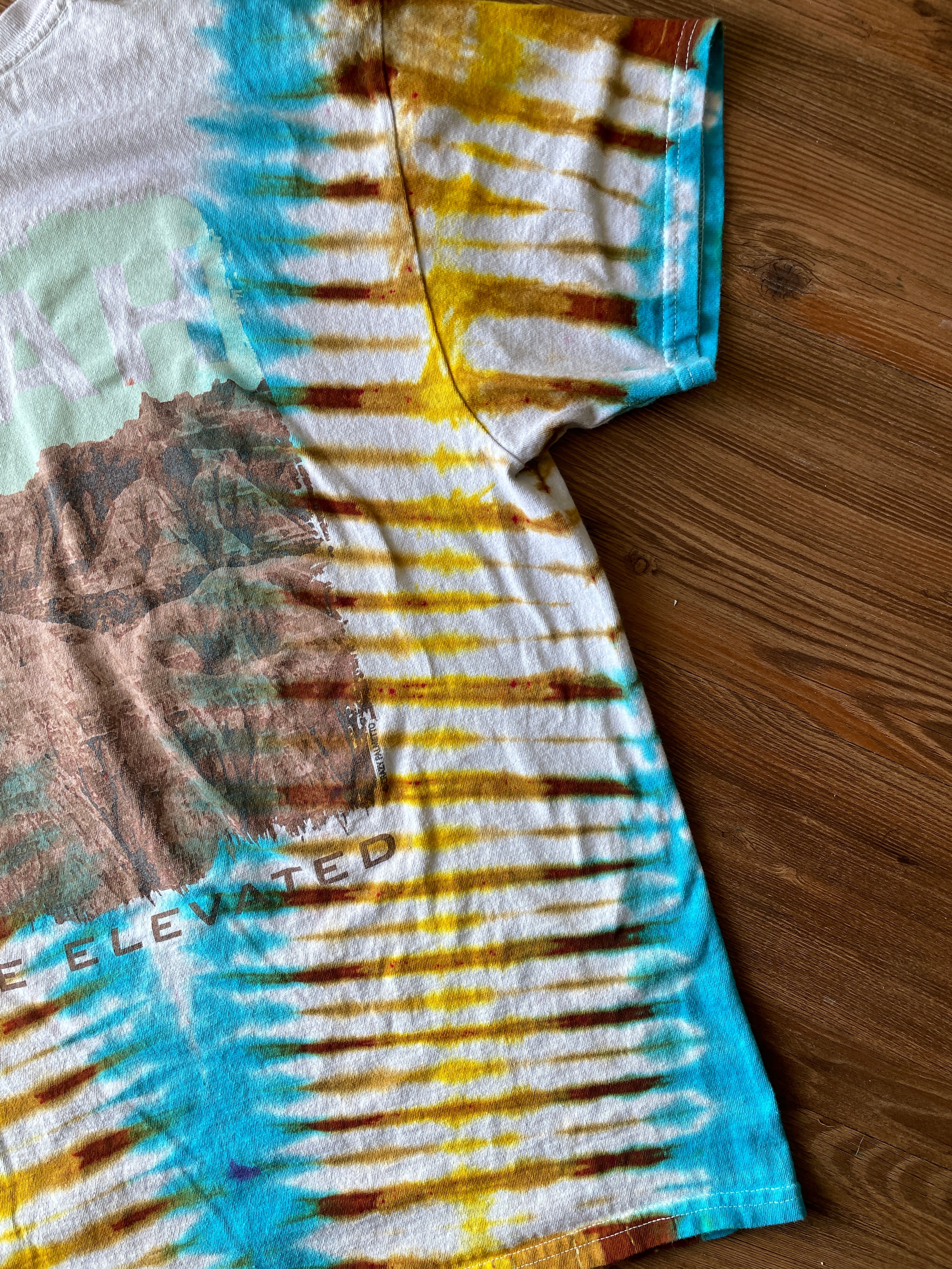 LARGE Men’s Utah Desert Doublesided Handmade Tie Dye T-Shirt | One-Of-a-Kind White, Blue, and Brown PleatedShort Sleeve