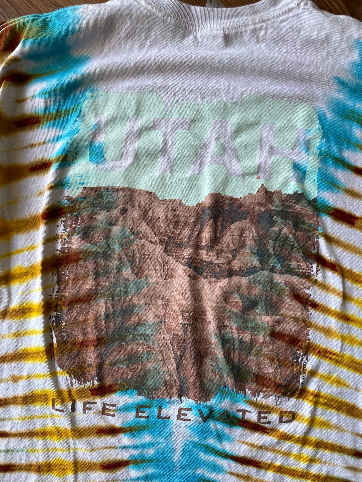 LARGE Men’s Utah Desert Doublesided Handmade Tie Dye T-Shirt | One-Of-a-Kind White, Blue, and Brown PleatedShort Sleeve