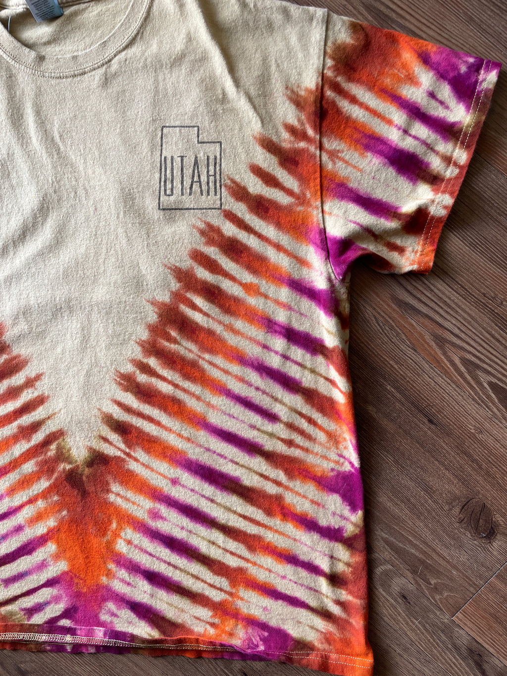 XL Men’s Utah Desert Arch Doublesided Handmade Tie Dye T-Shirt | One-Of-a-Kind Tan, Orange, and Red Short Sleeve