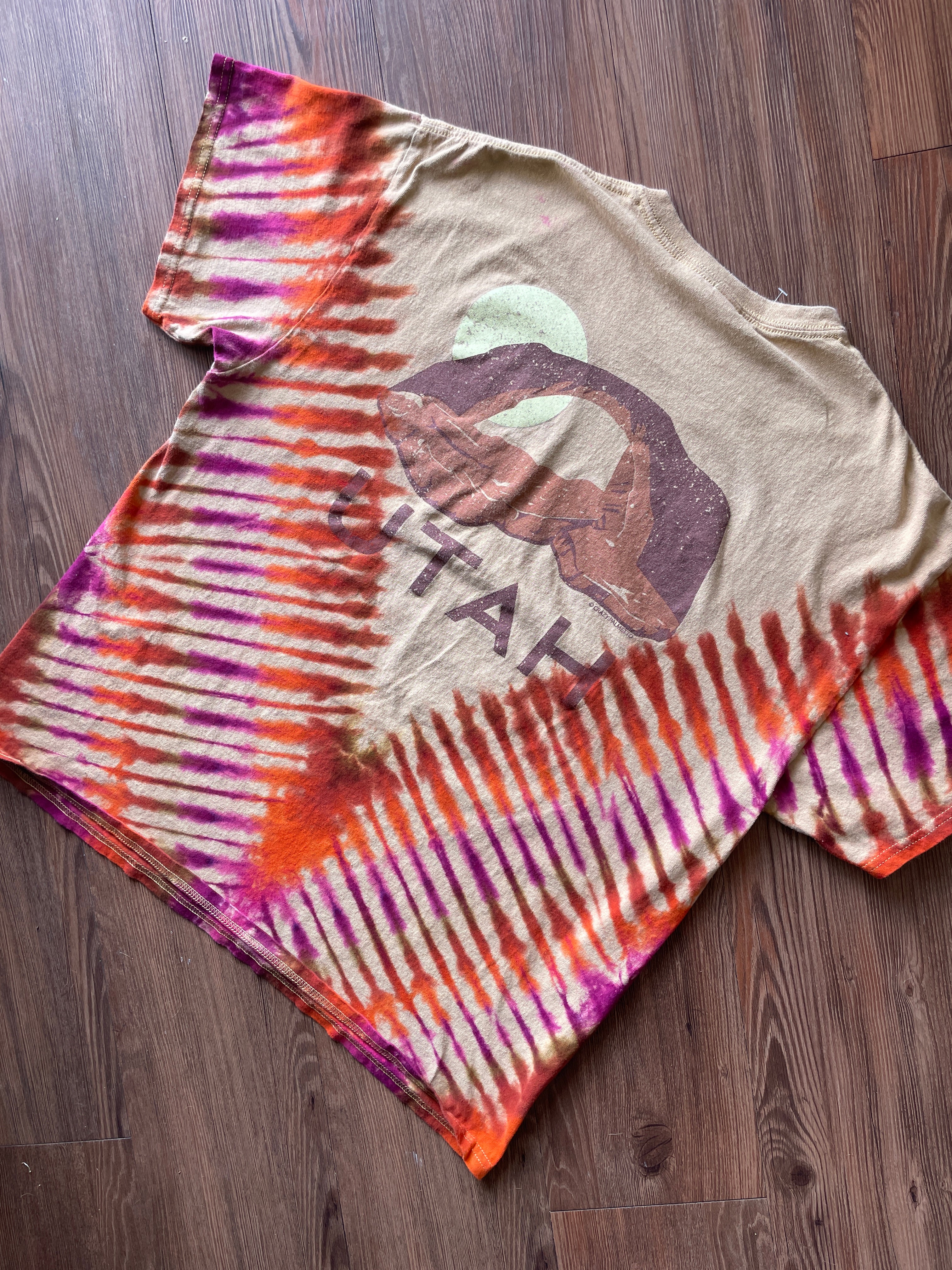 XL Men’s Utah Desert Arch Doublesided Handmade Tie Dye T-Shirt | One-Of-a-Kind Tan, Orange, and Red Short Sleeve