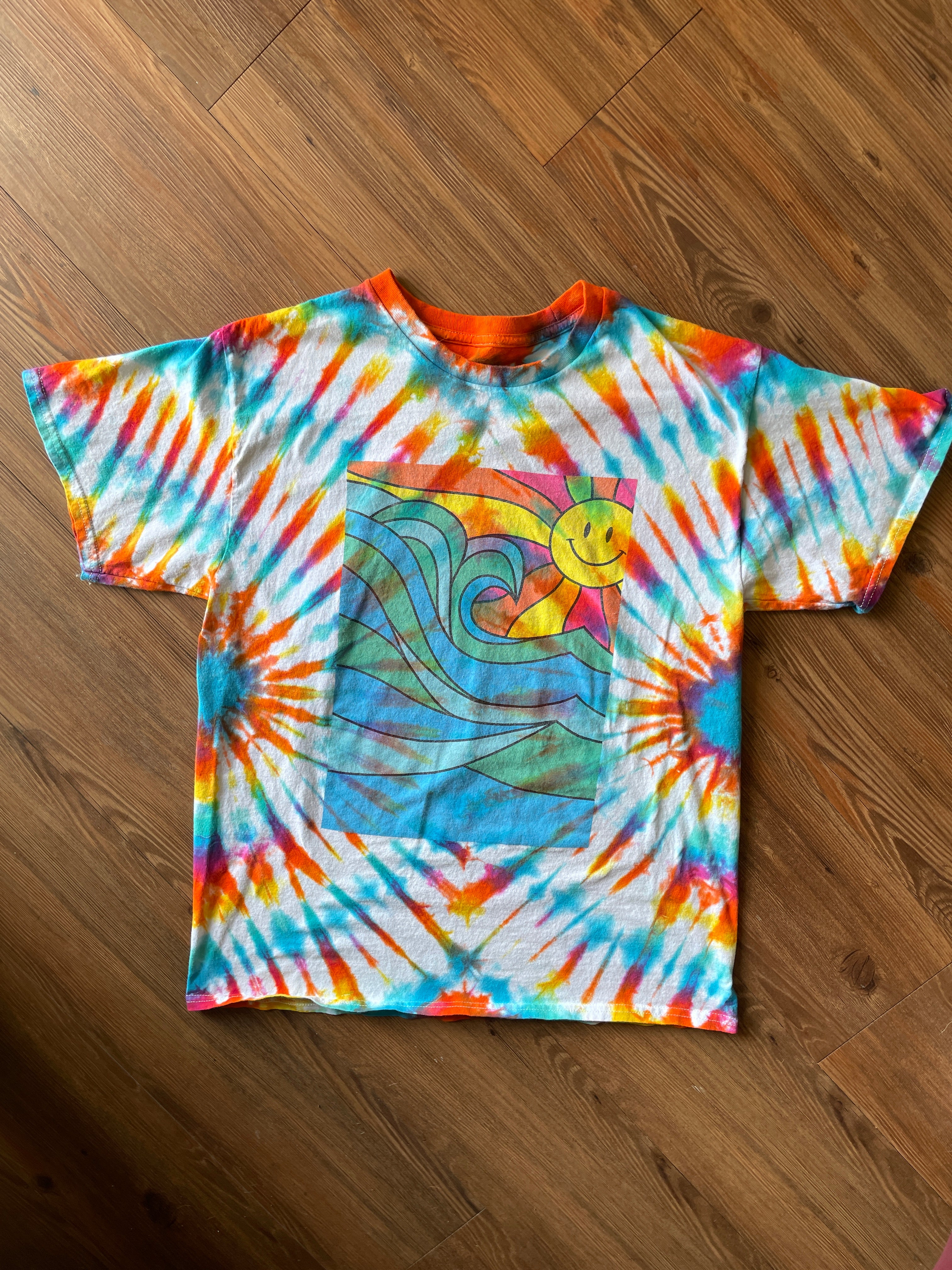 LARGE Men’s Ocean Sunshine Handmade Tie Dye T-Shirt | One-Of-a-Kind Neon Pleated Short Sleeve