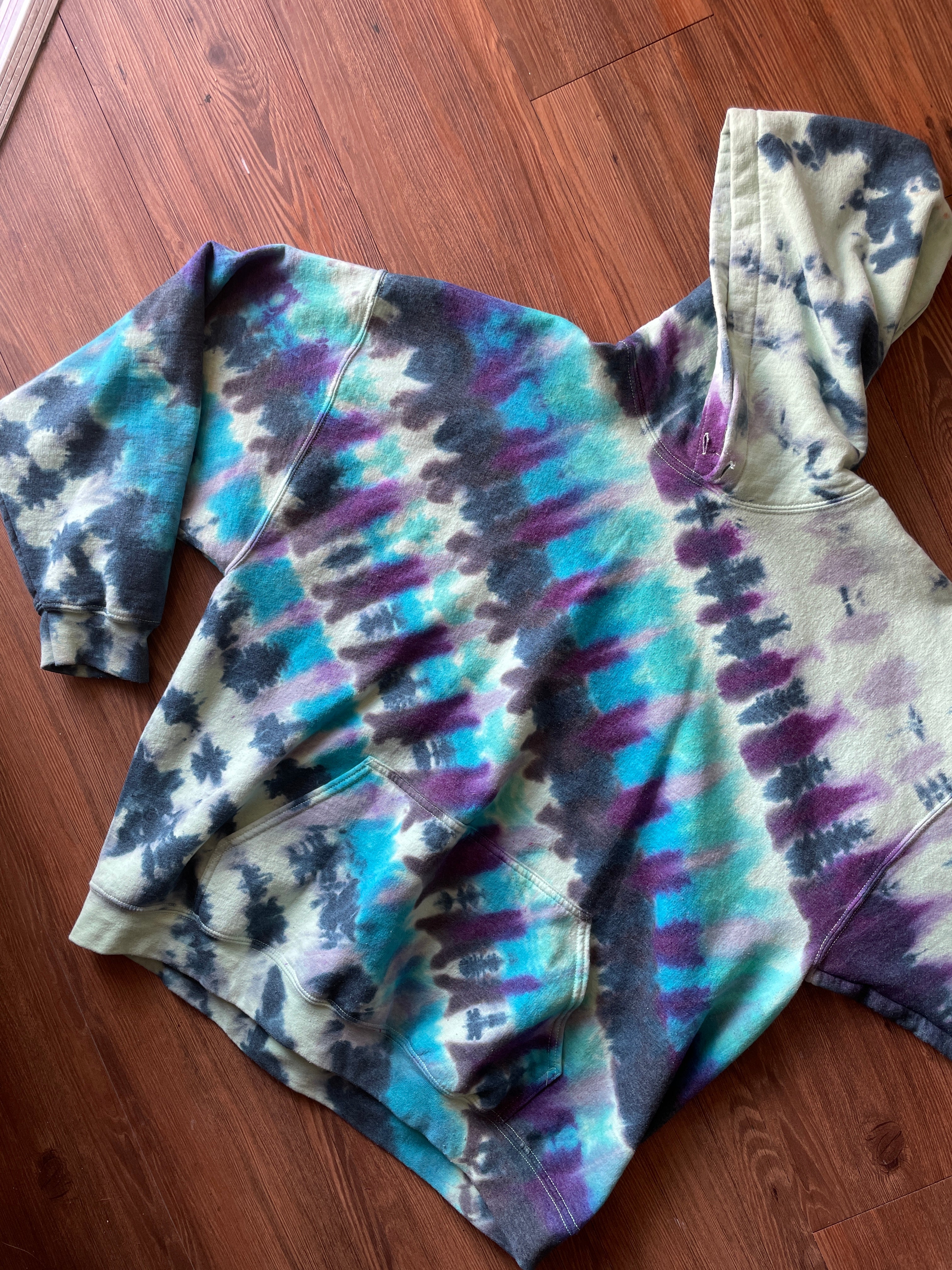 2XL Men’s Mint Green and Black Handmade Tie Dye Hoodie | One-Of-a-Kind Shades of Blue Long Sleeve Sweatshirt