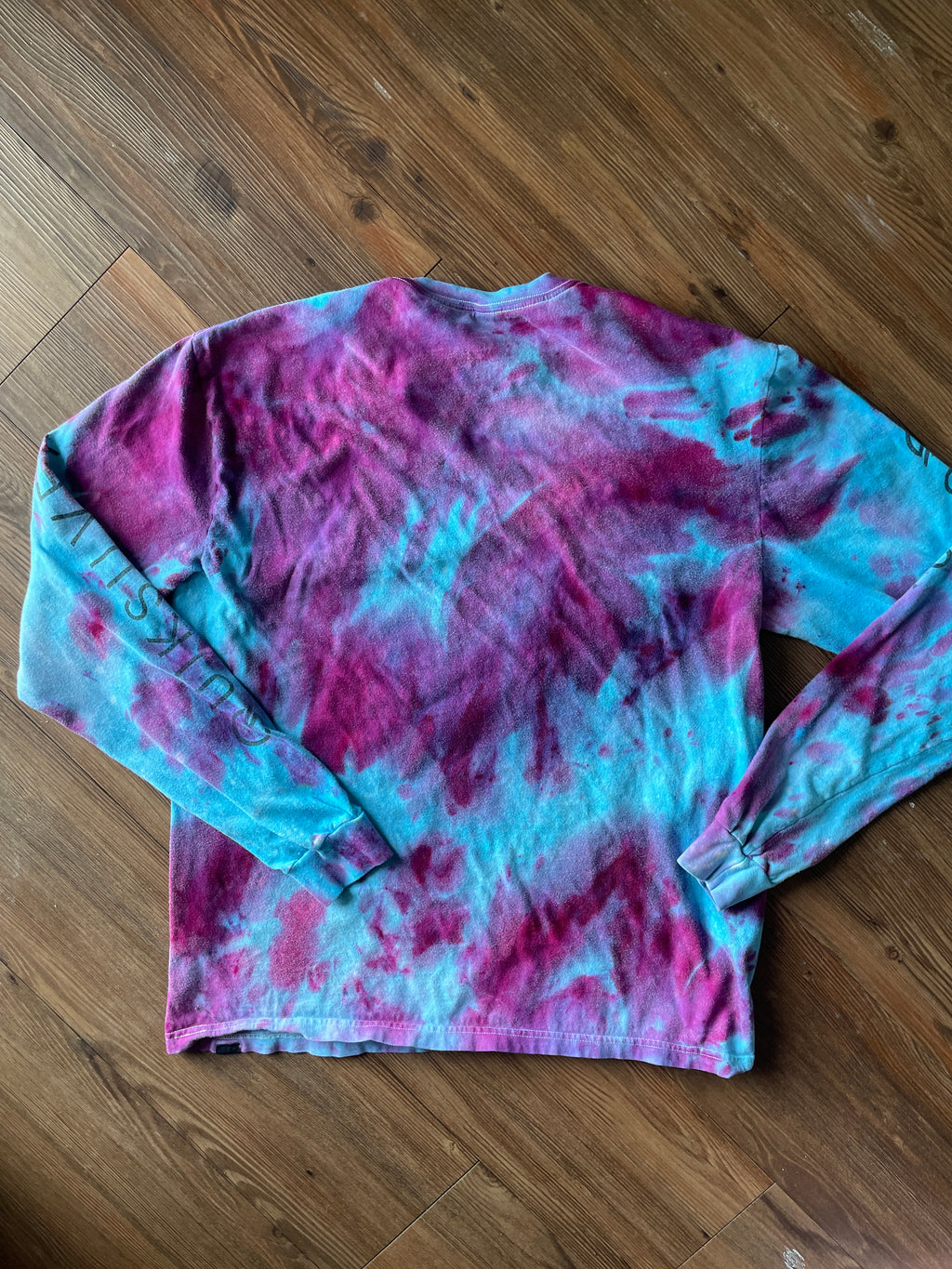 LARGE Men’s Quiksilver Galaxy Handmade Tie Dye T-Shirt | One-Of-a-Kind Blue and Pink Snow Dyed Long Sleeve