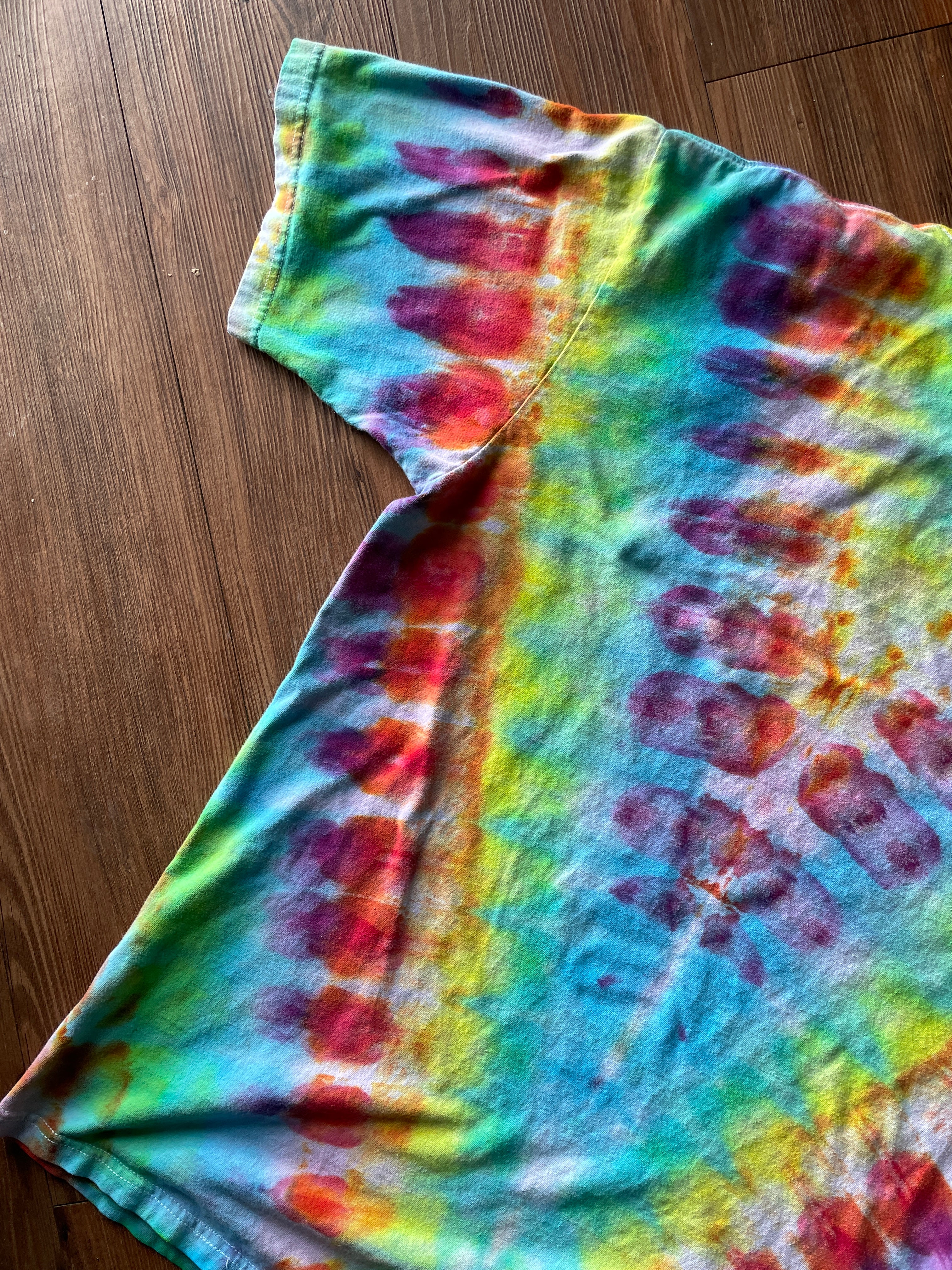 XL Men’s Rainbow and Black Pleated Handmade Tie Dye T-Shirt | One-Of-a-Kind Multicolor Snow Dyed Short Sleeve