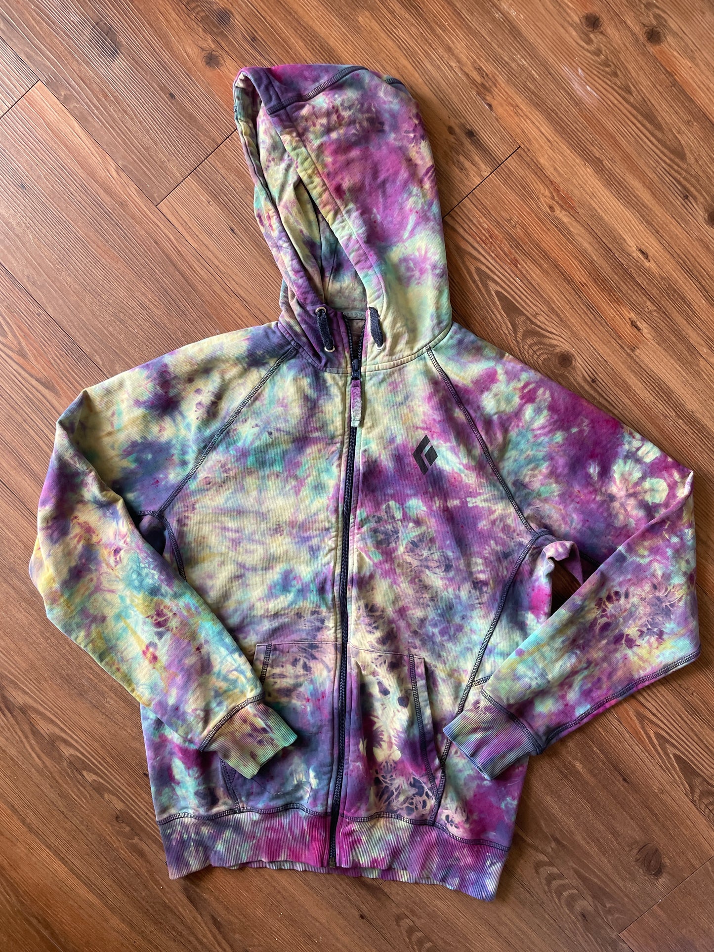 MEDIUM Men’s Black Diamond Chalked Up Handmade Tie Dye Hoodie | One-Of-a-Kind Pastel Purple and Blue Long Sleeve Sweatshirt